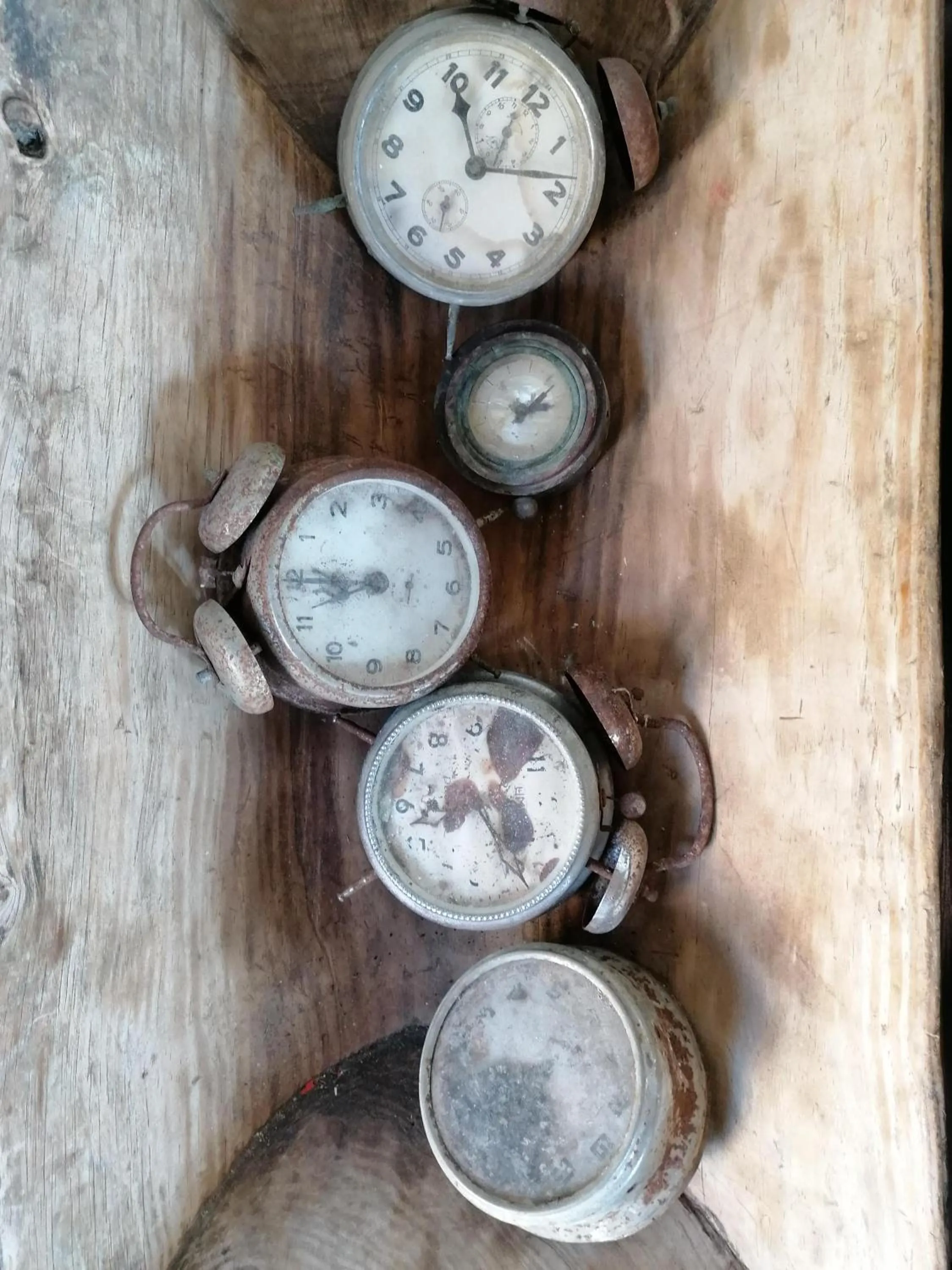 Text overlay in Le Mat Hostel