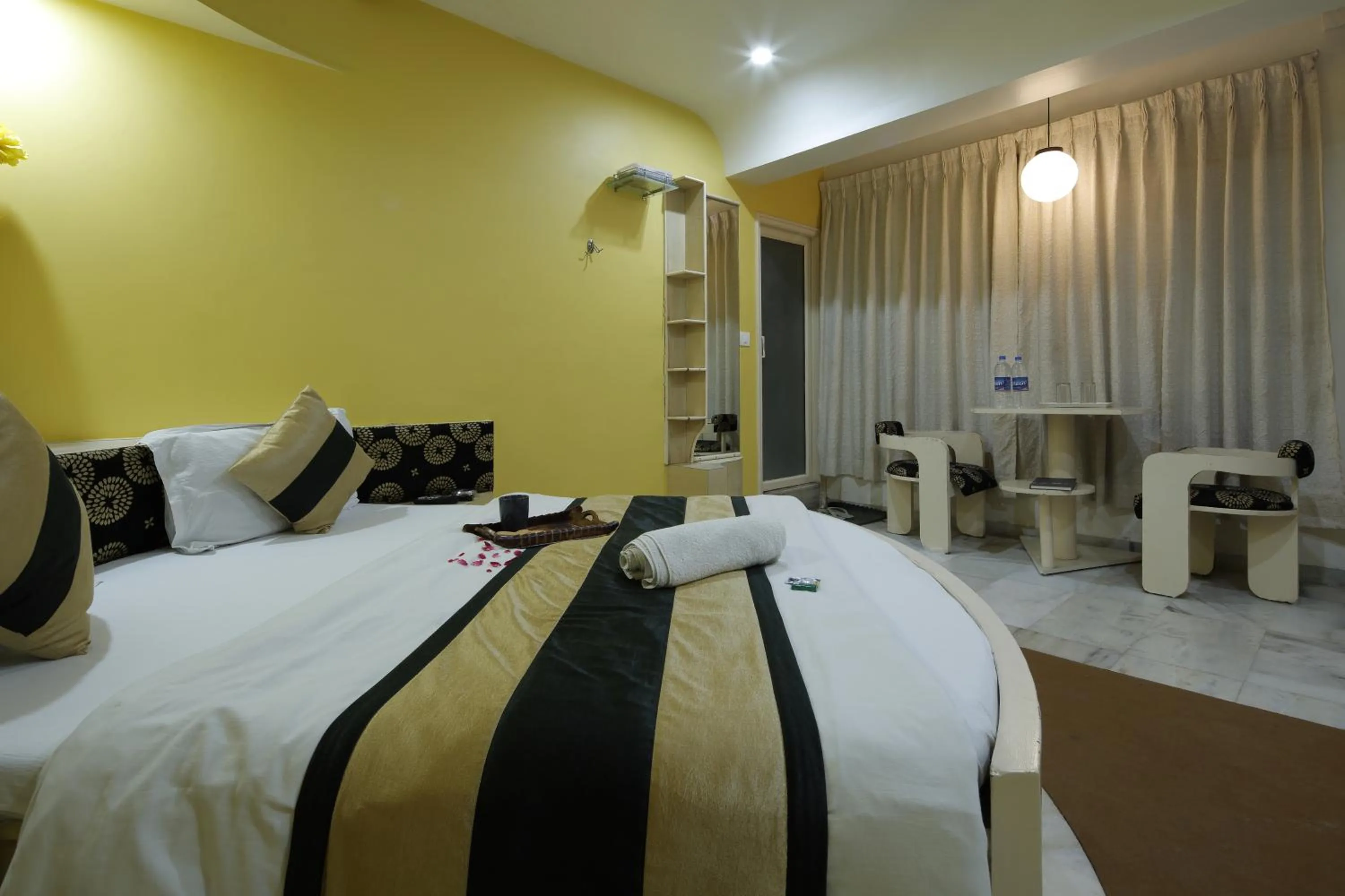 Photo of the whole room, Bed in Hotel Volga