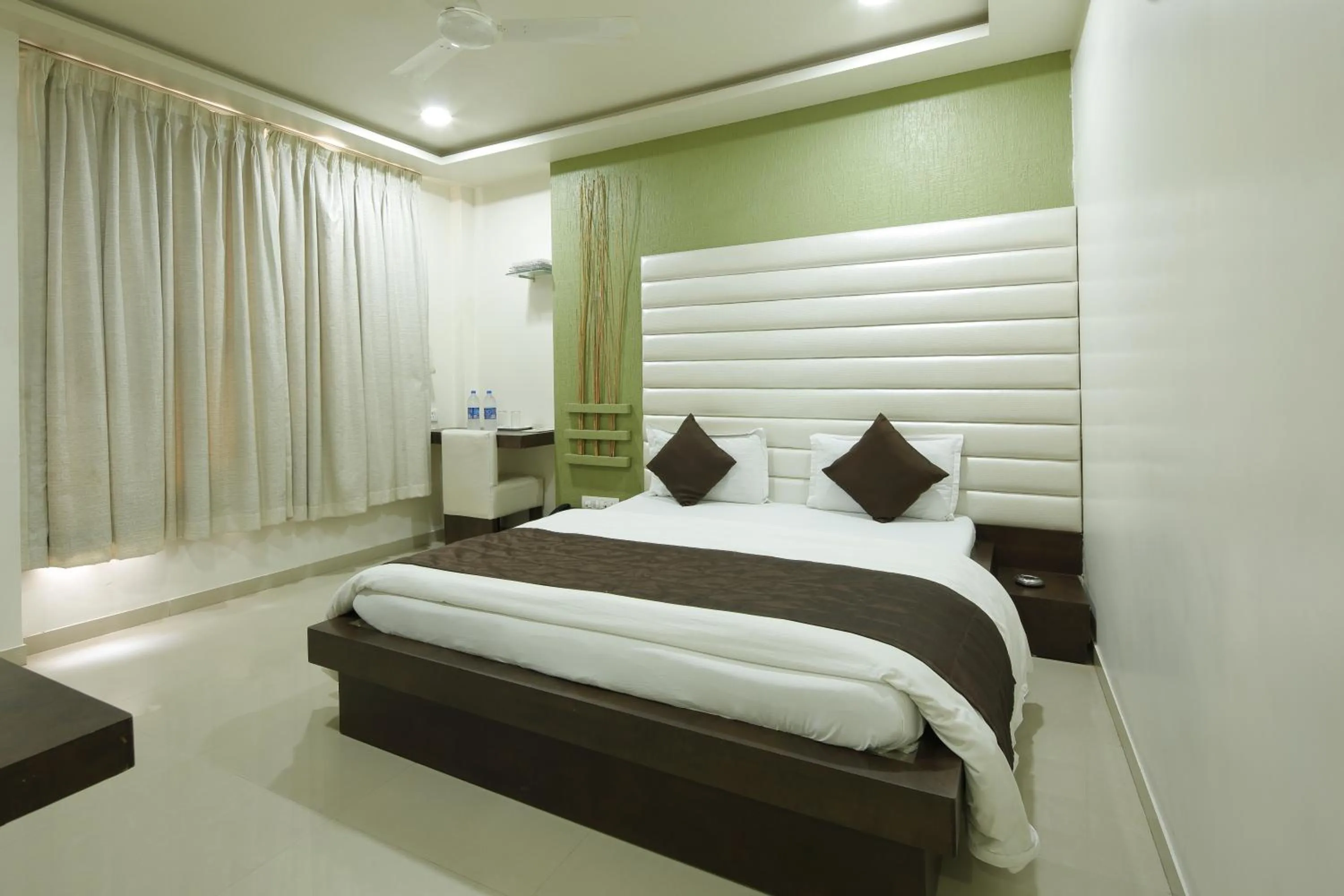 Photo of the whole room, Bed in Hotel Volga