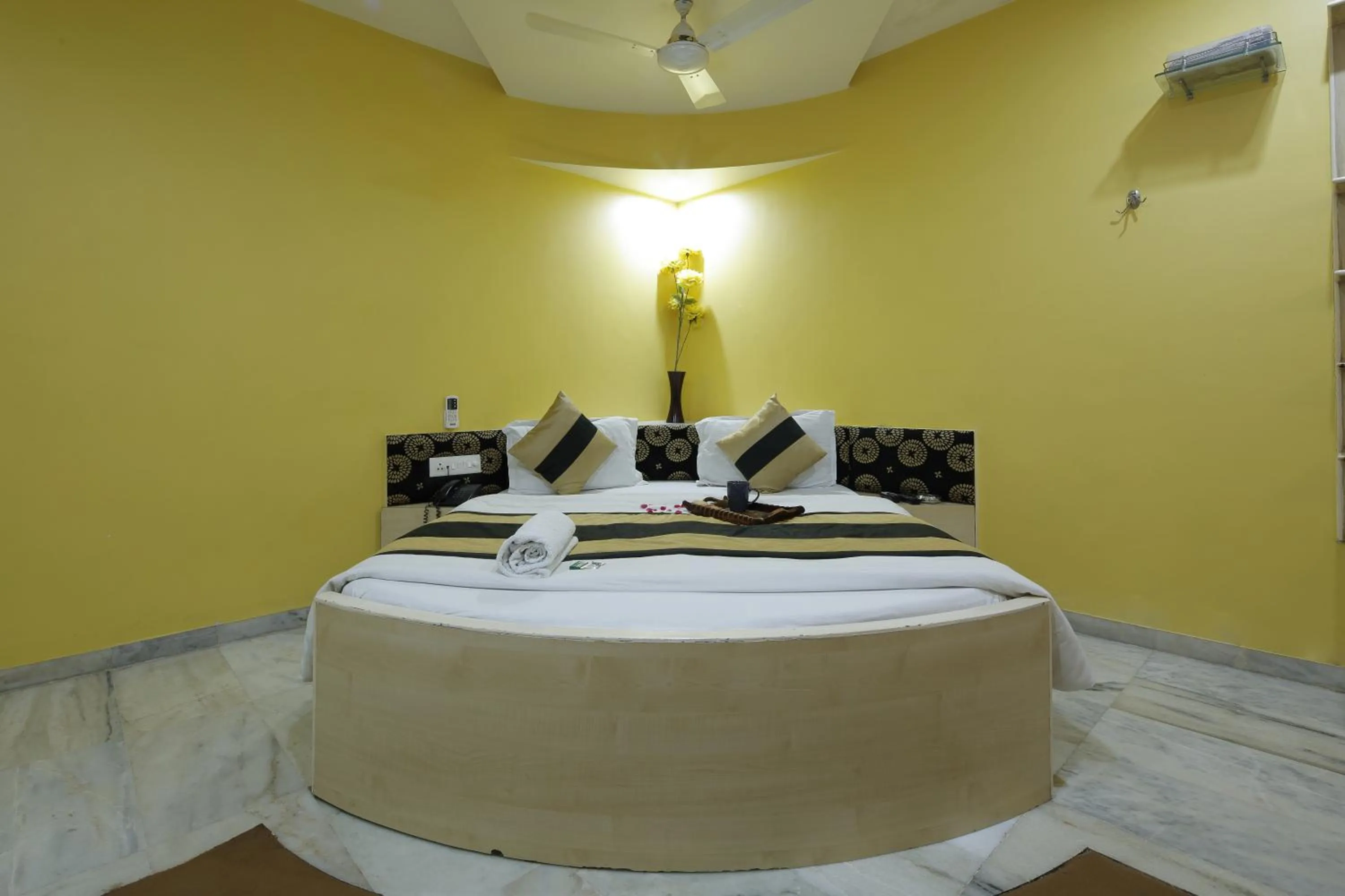 Photo of the whole room, Bed in Hotel Volga