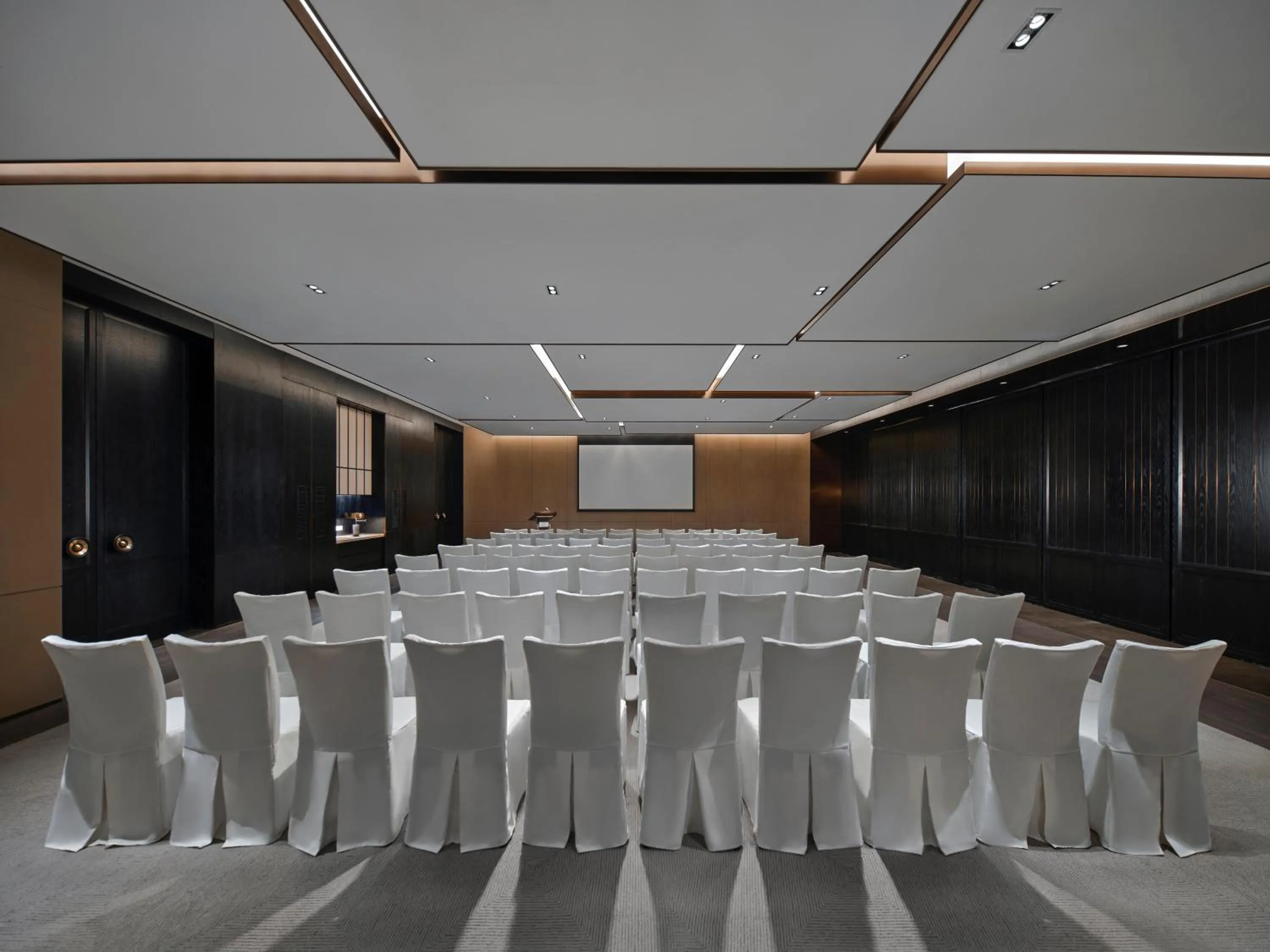 Meeting/conference room in InterContinental Dongguan by IHG