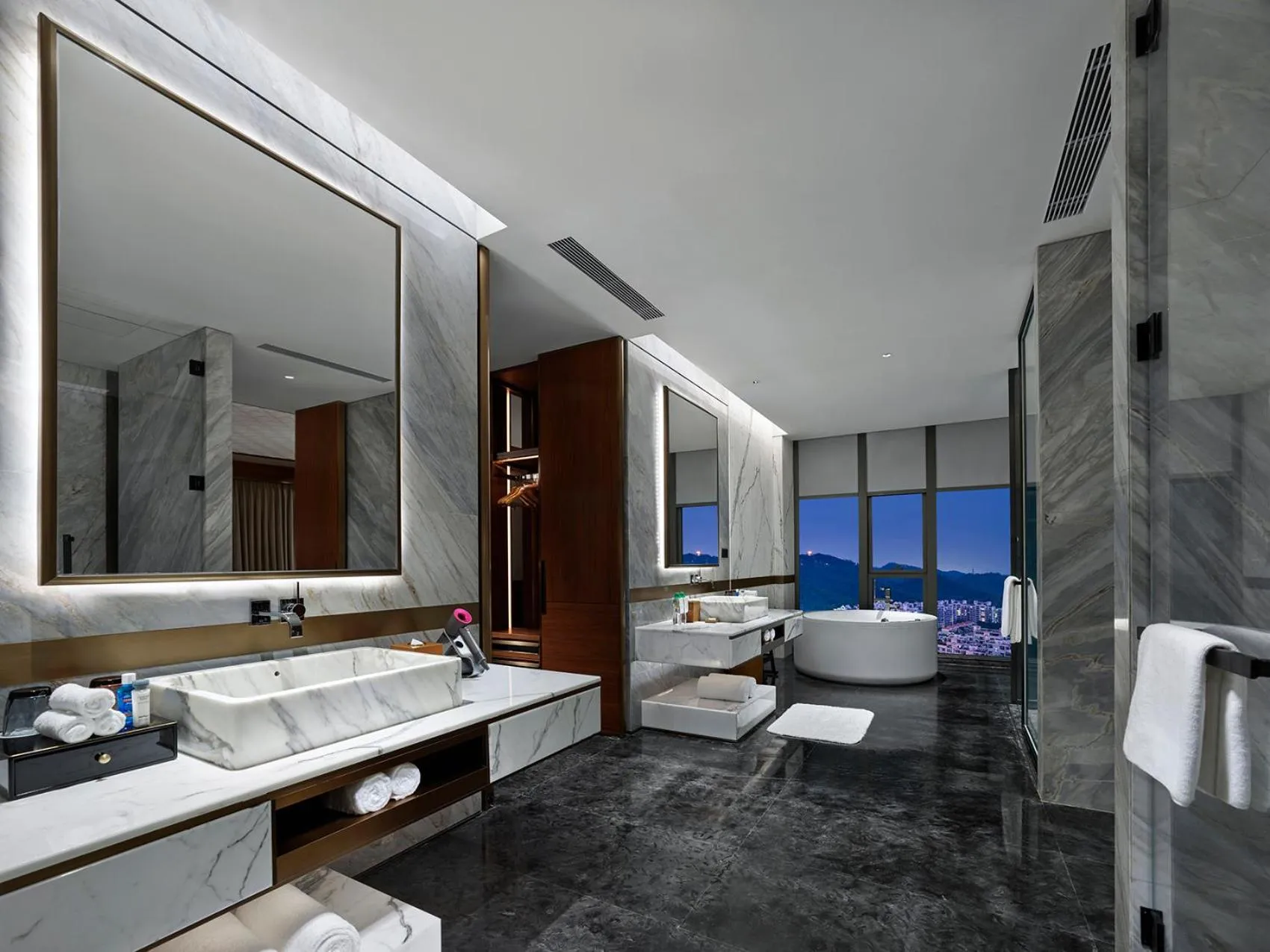 Bathroom in InterContinental Dongguan by IHG