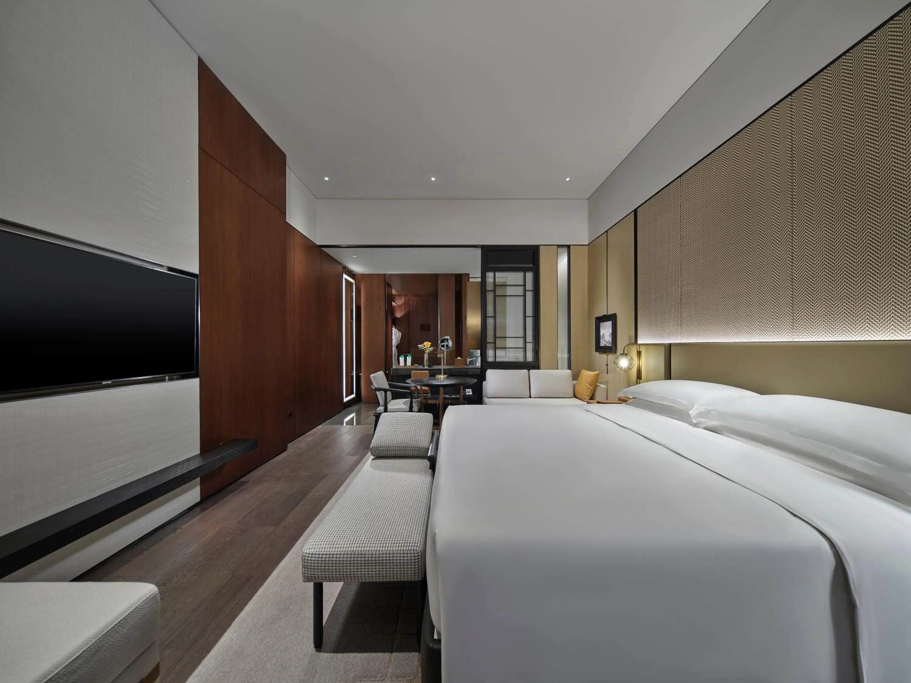 Photo of the whole room, Bed in InterContinental Dongguan by IHG
