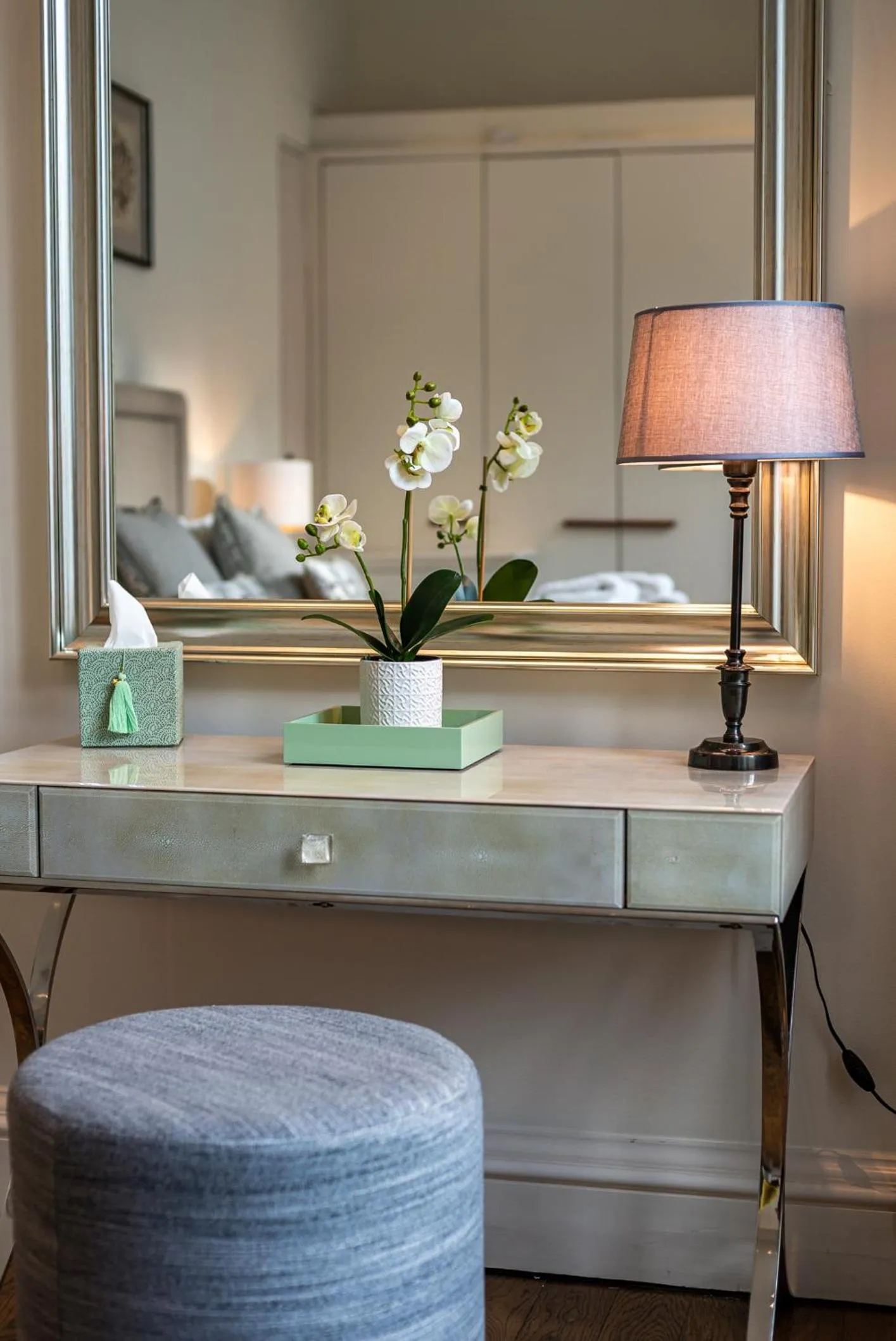 Decorative detail in Grosvenor Gardens by CAPITAL