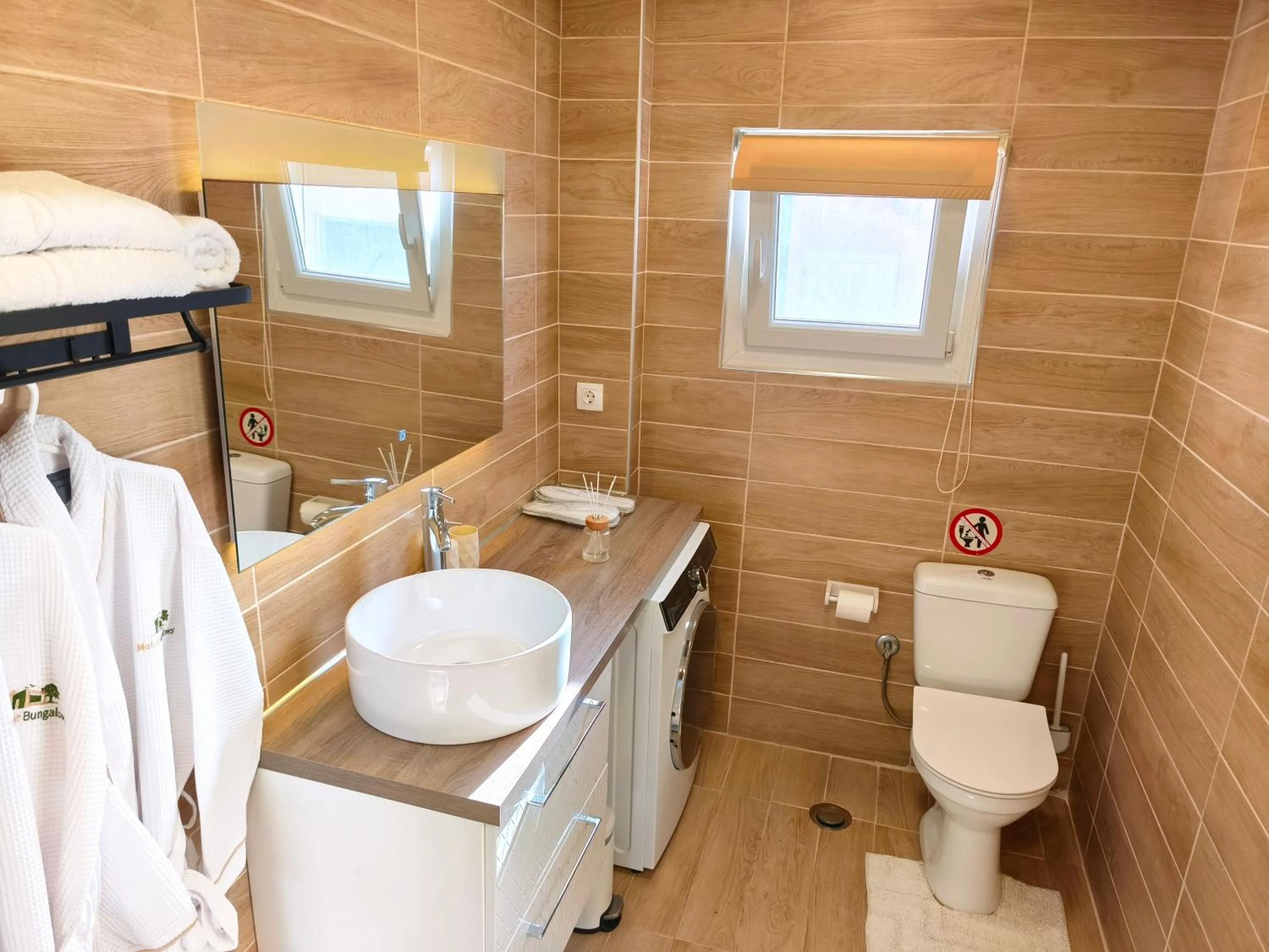 Bathroom in Modular Bungalows With Heated Pool Artemis Greece