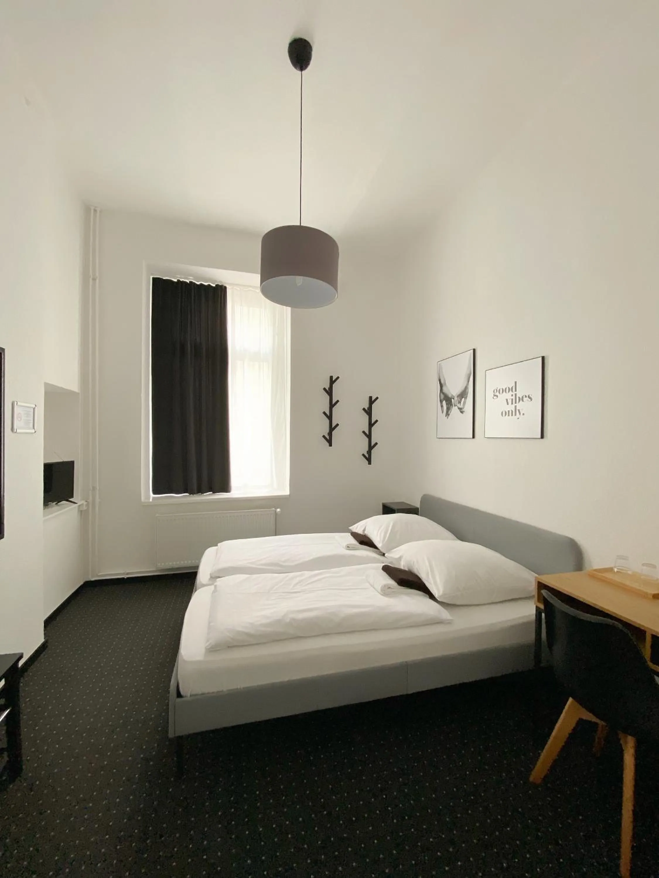 Photo of the whole room, Bed in Hotel AVAlex