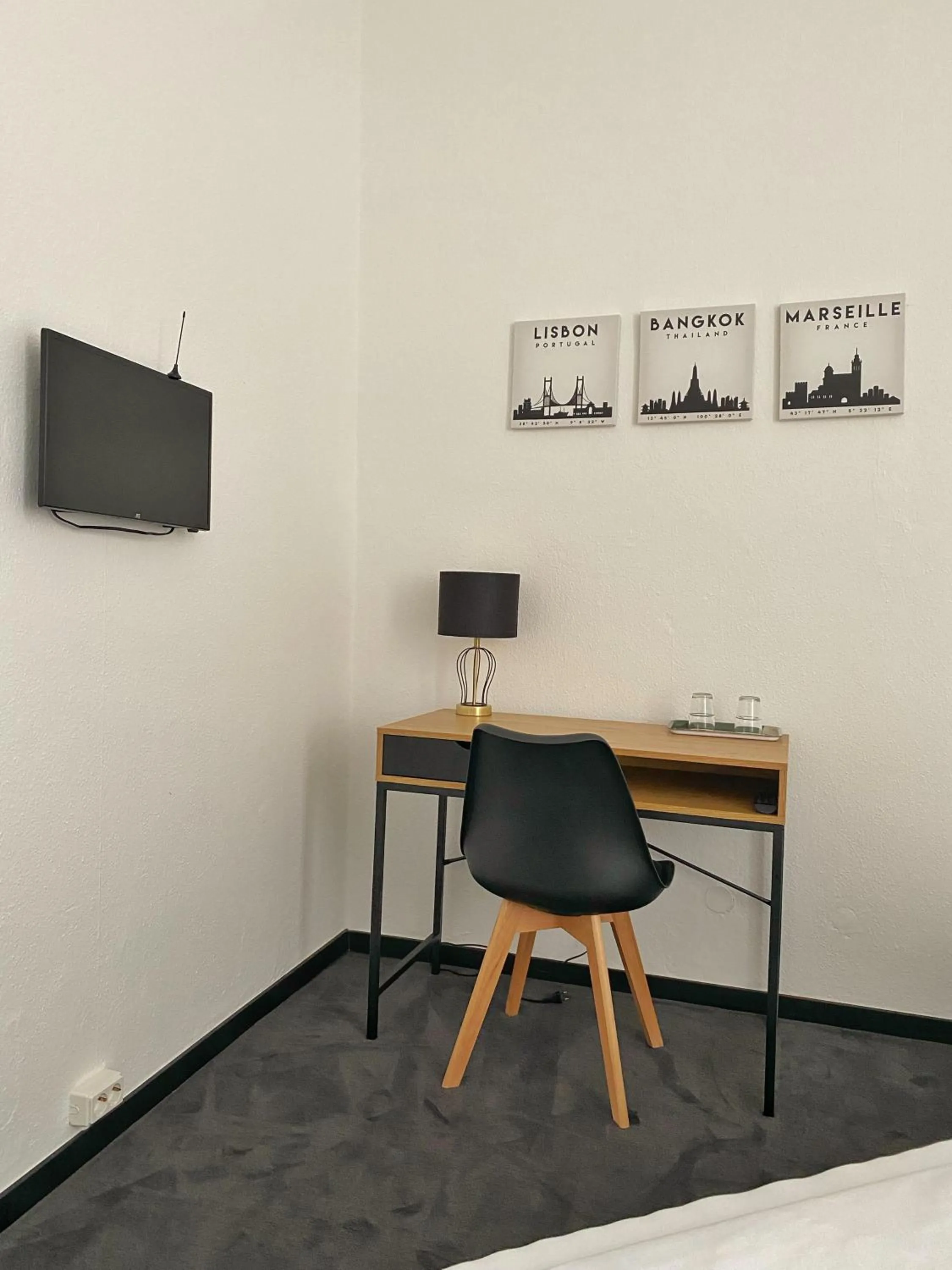 TV and multimedia in Hotel AVAlex