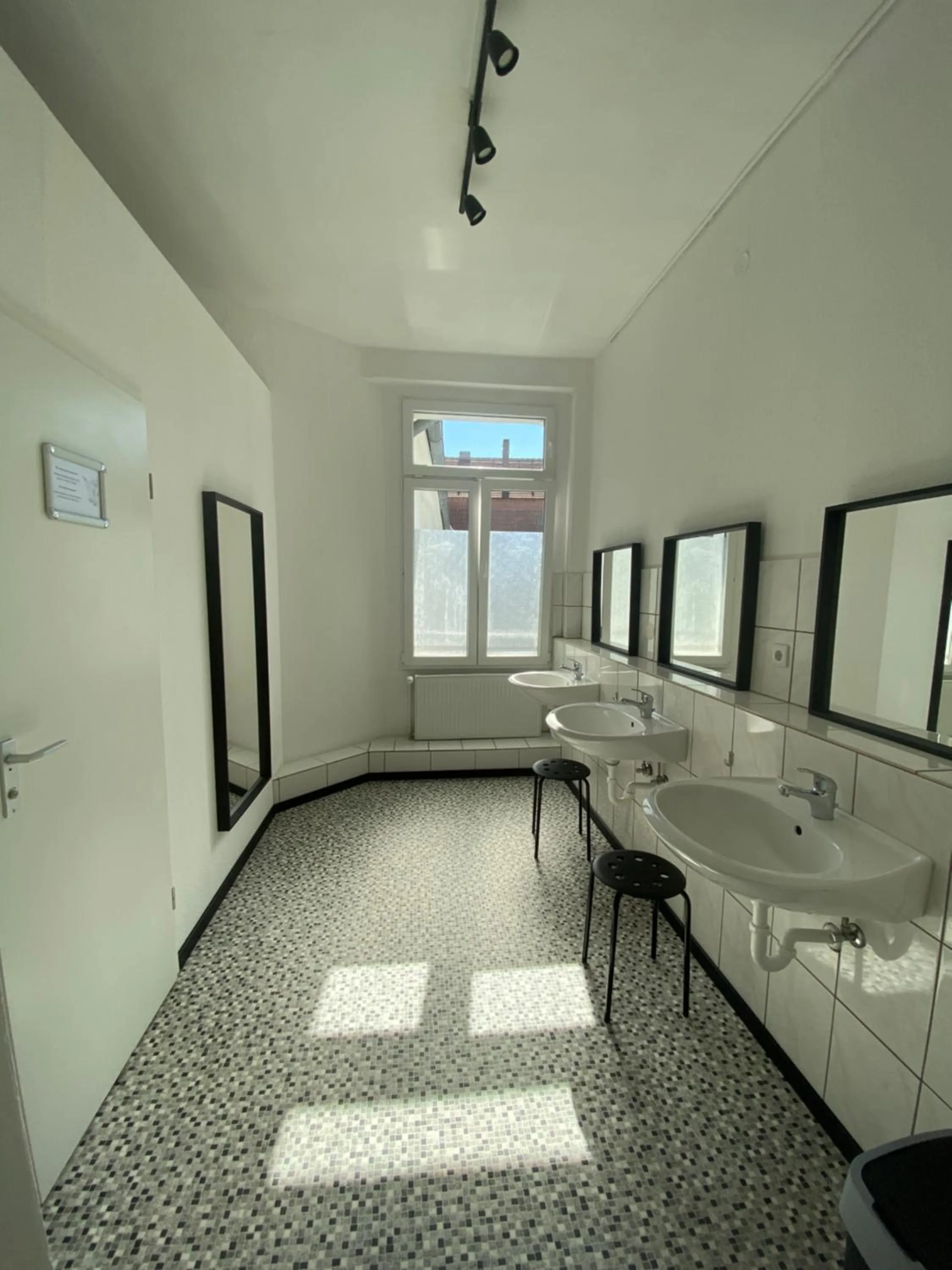 Bathroom in Hotel AVAlex