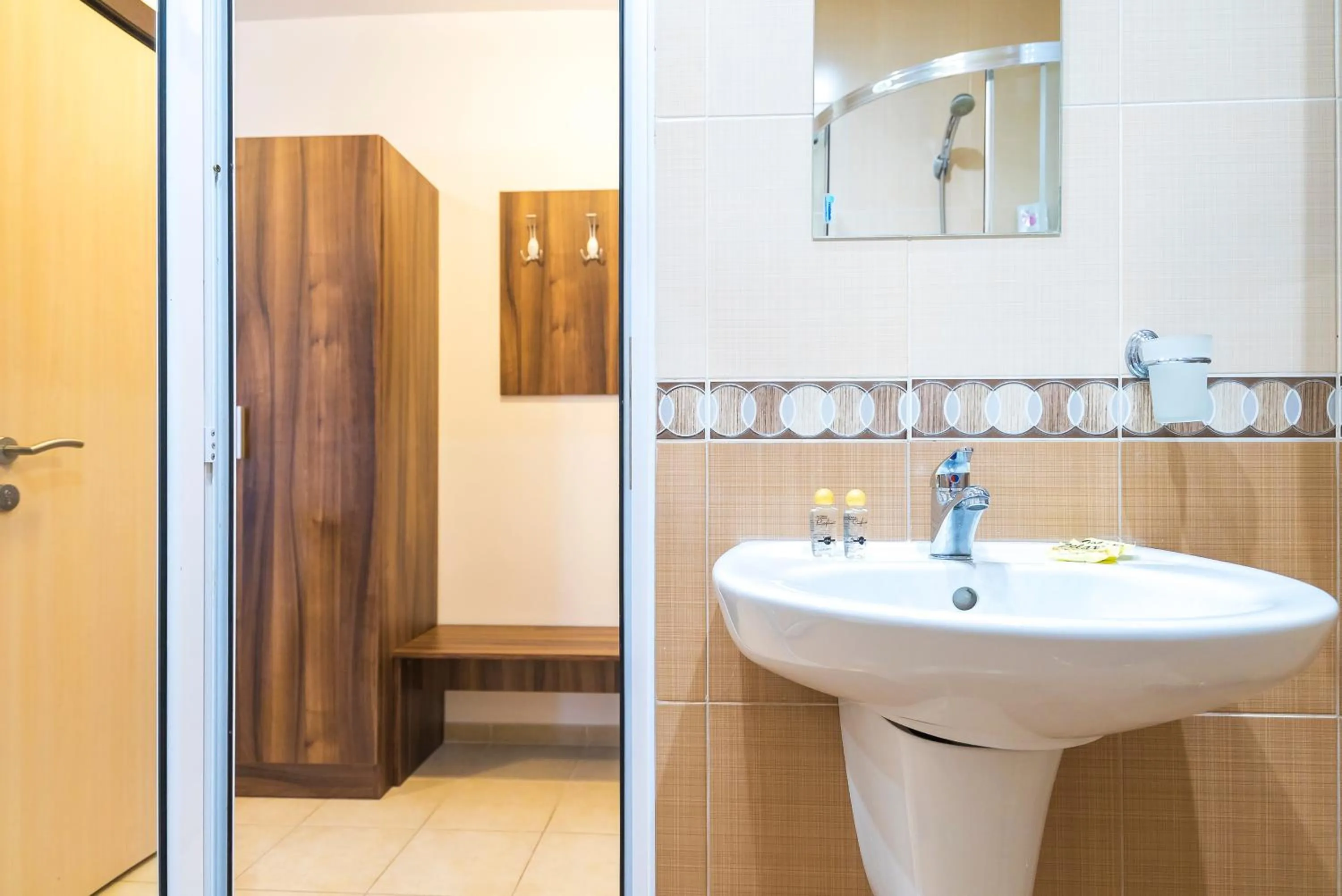 Bathroom in Admiral Plaza Hotel