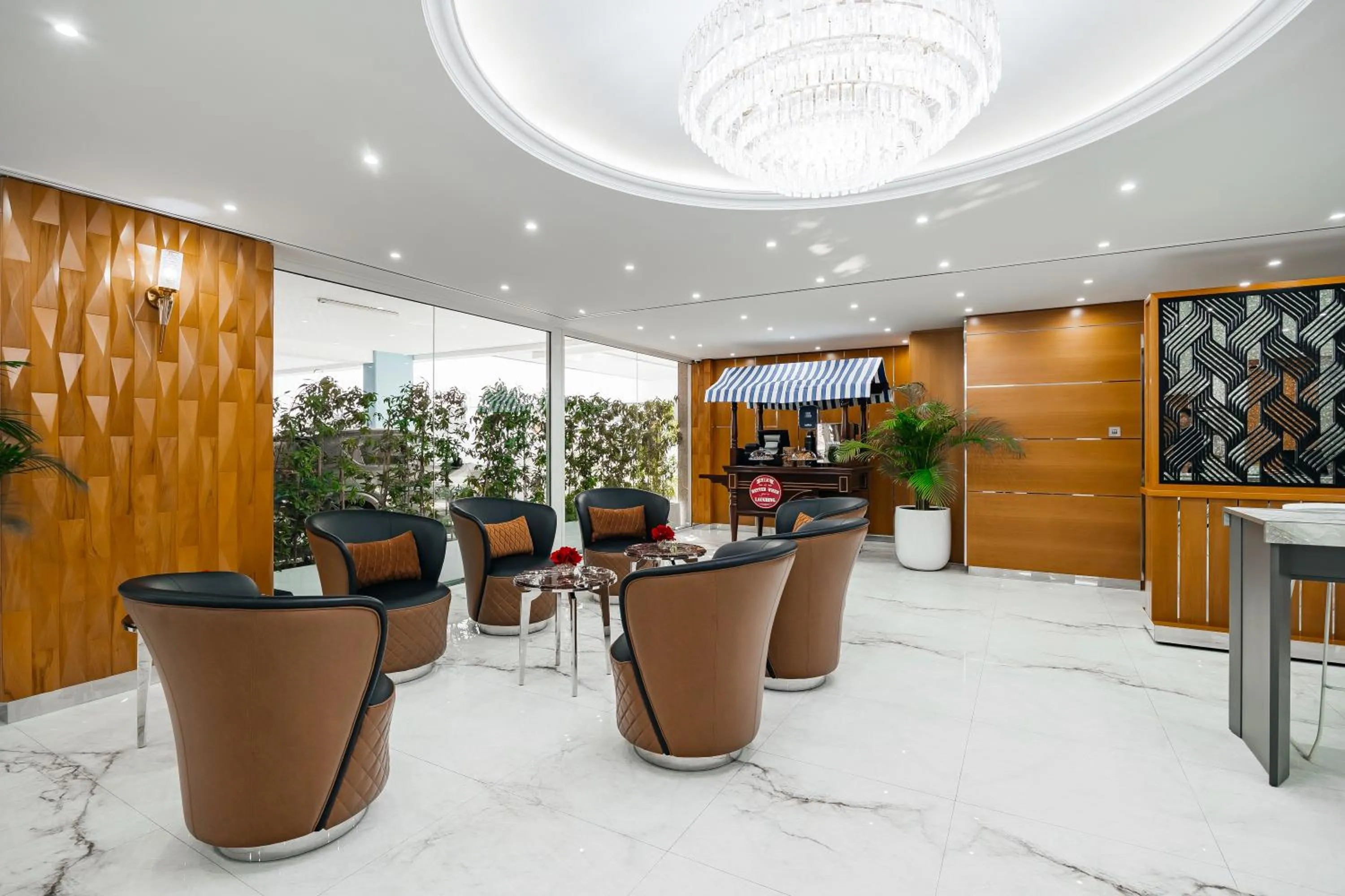 Lobby or reception in Golden Sands Hotel Apartments