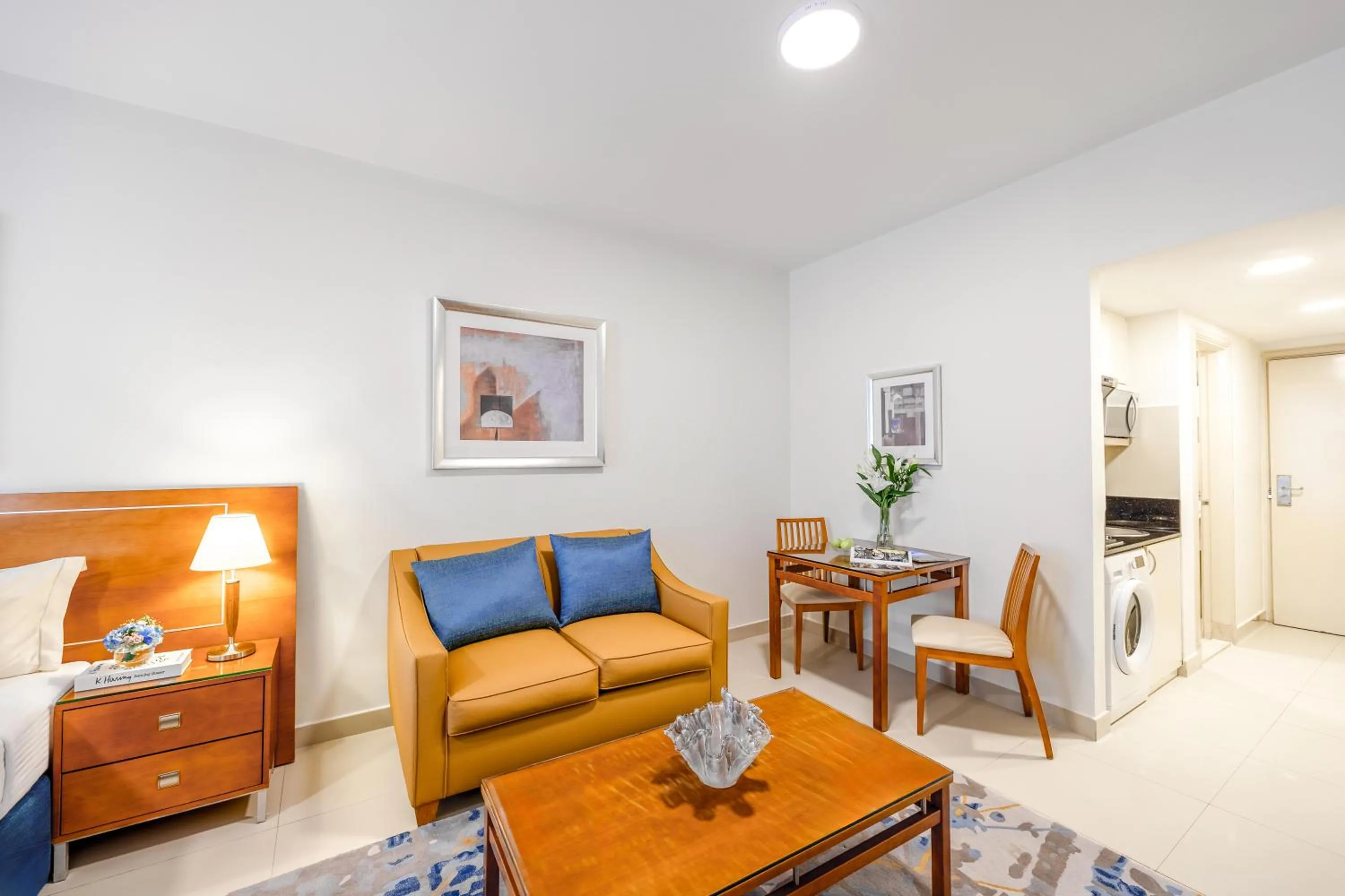 Living room in Golden Sands Hotel Apartments