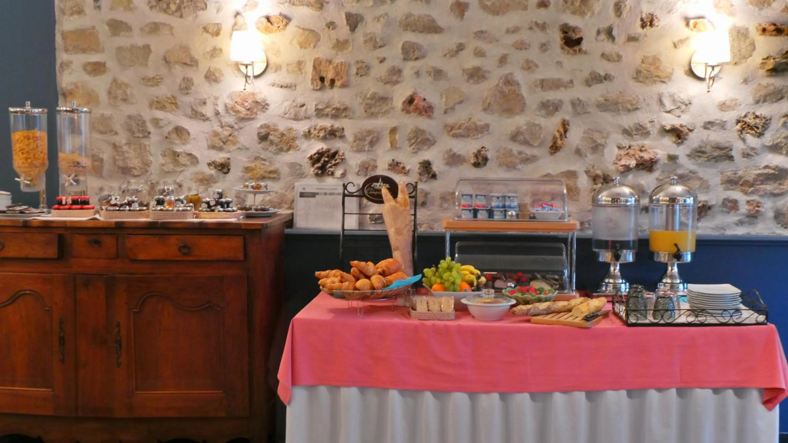 Food and drinks in Hotel Relais Du Postillon