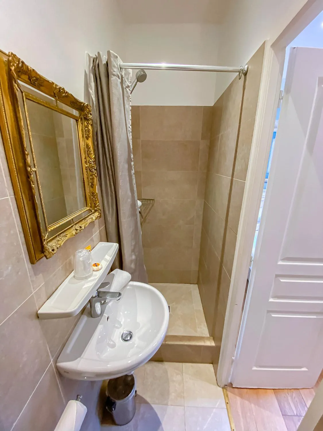 Shower in Hotel Relais Du Postillon