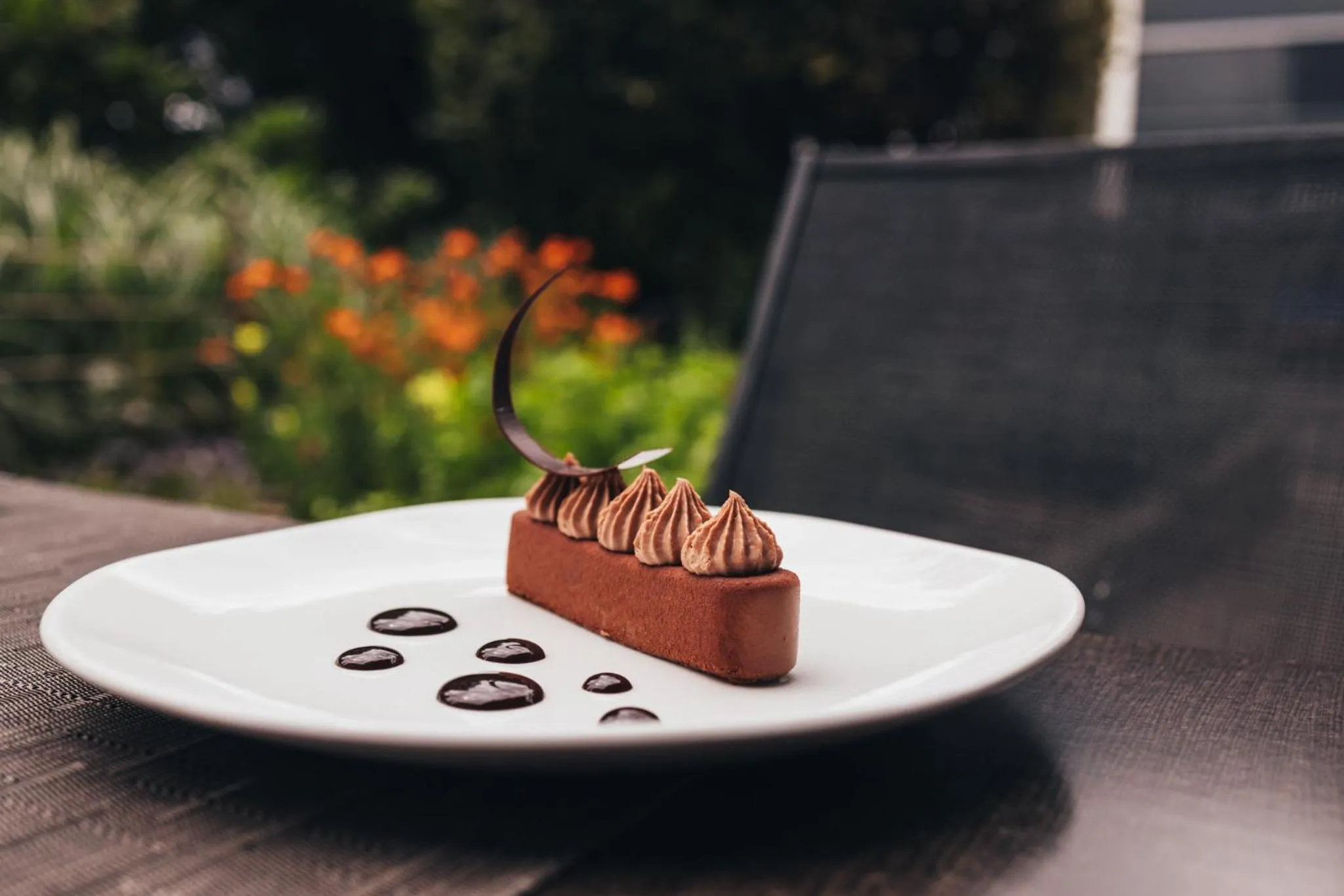 Restaurant/places to eat in Crowne Plaza Geneva by IHG