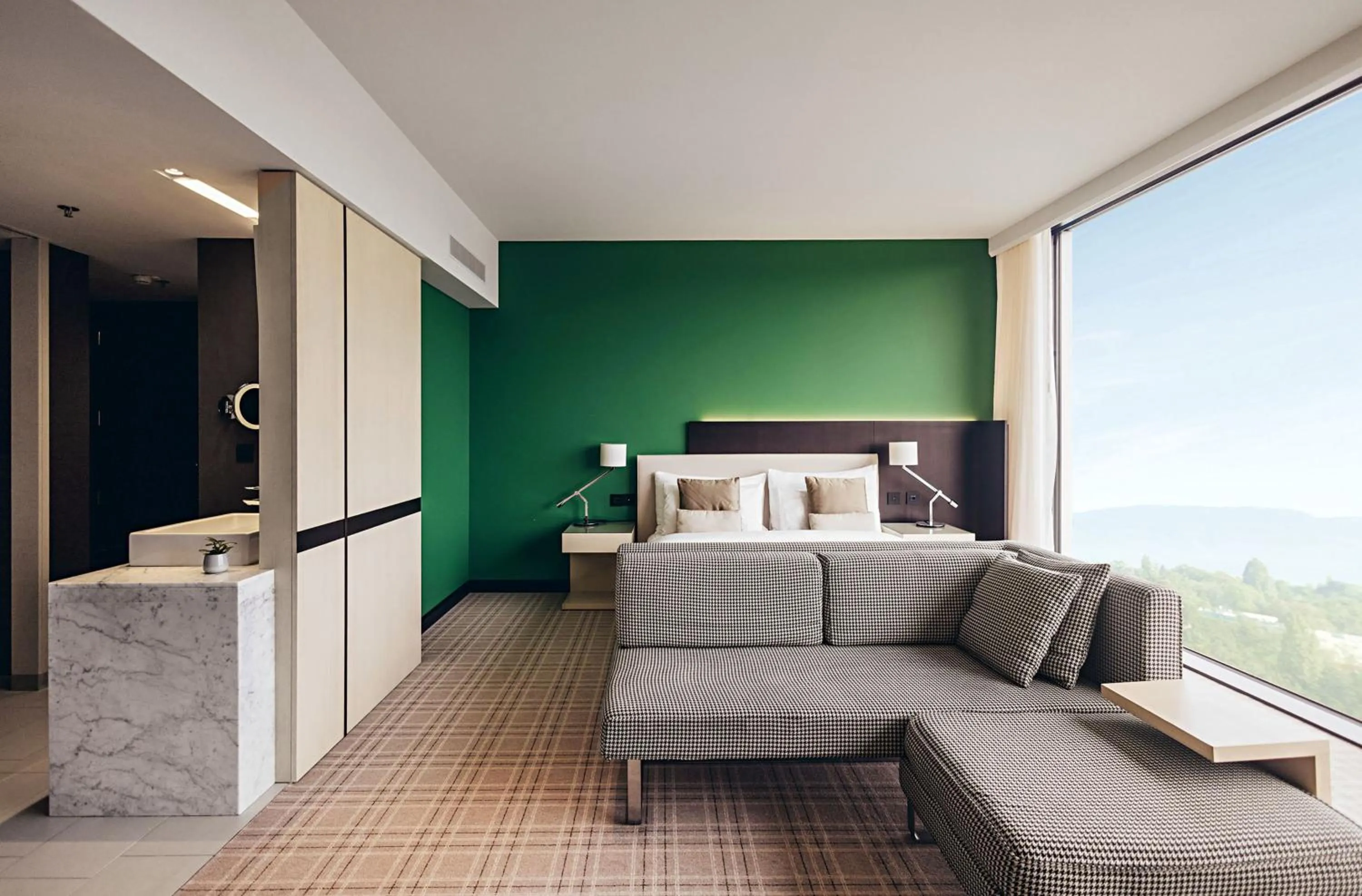 Photo of the whole room, Bed in Crowne Plaza Geneva by IHG