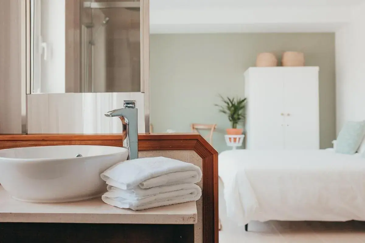 Double Room with Garden View in Joy Beach House Double Room with Garden View in Joy Beach House