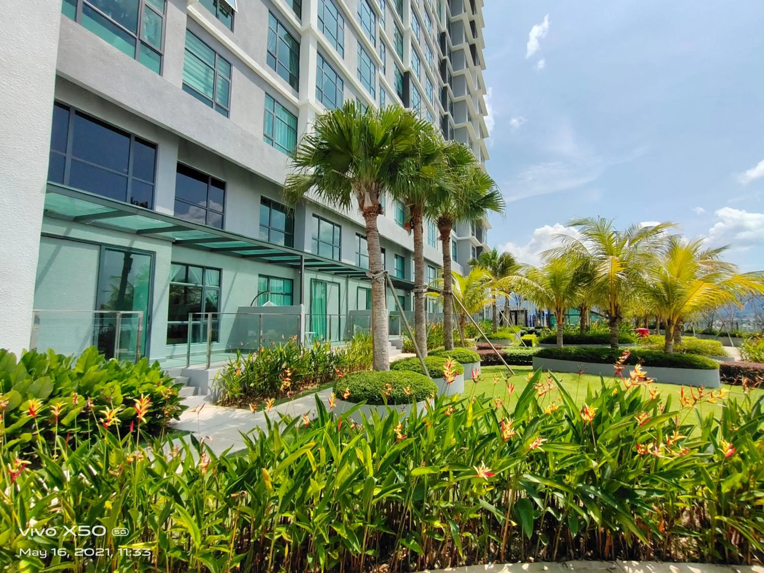 Garden in Kuantan Imperium by Glex