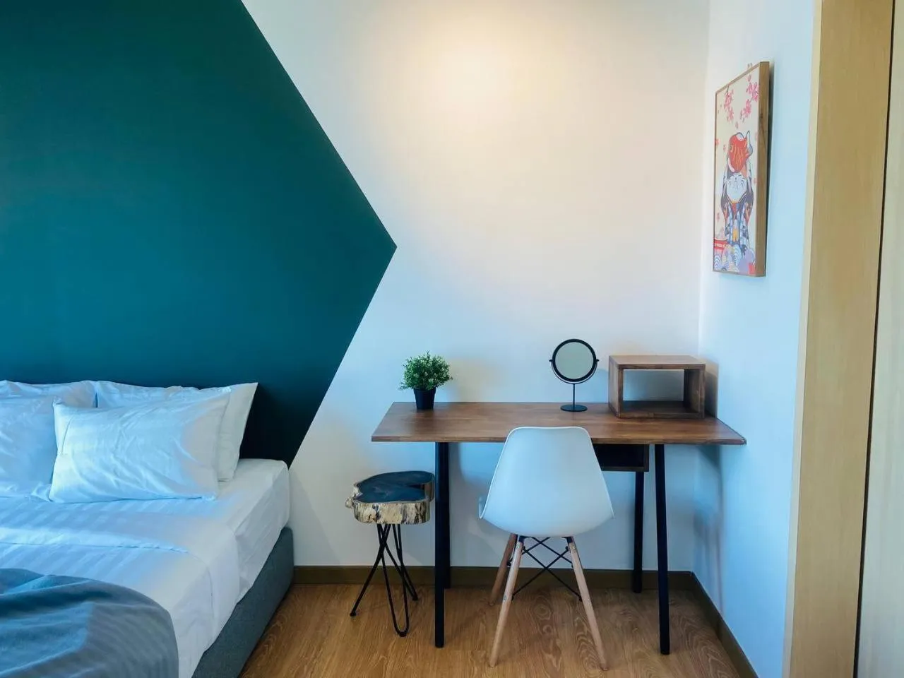 Sea view, Bed in Kuantan Imperium by Glex