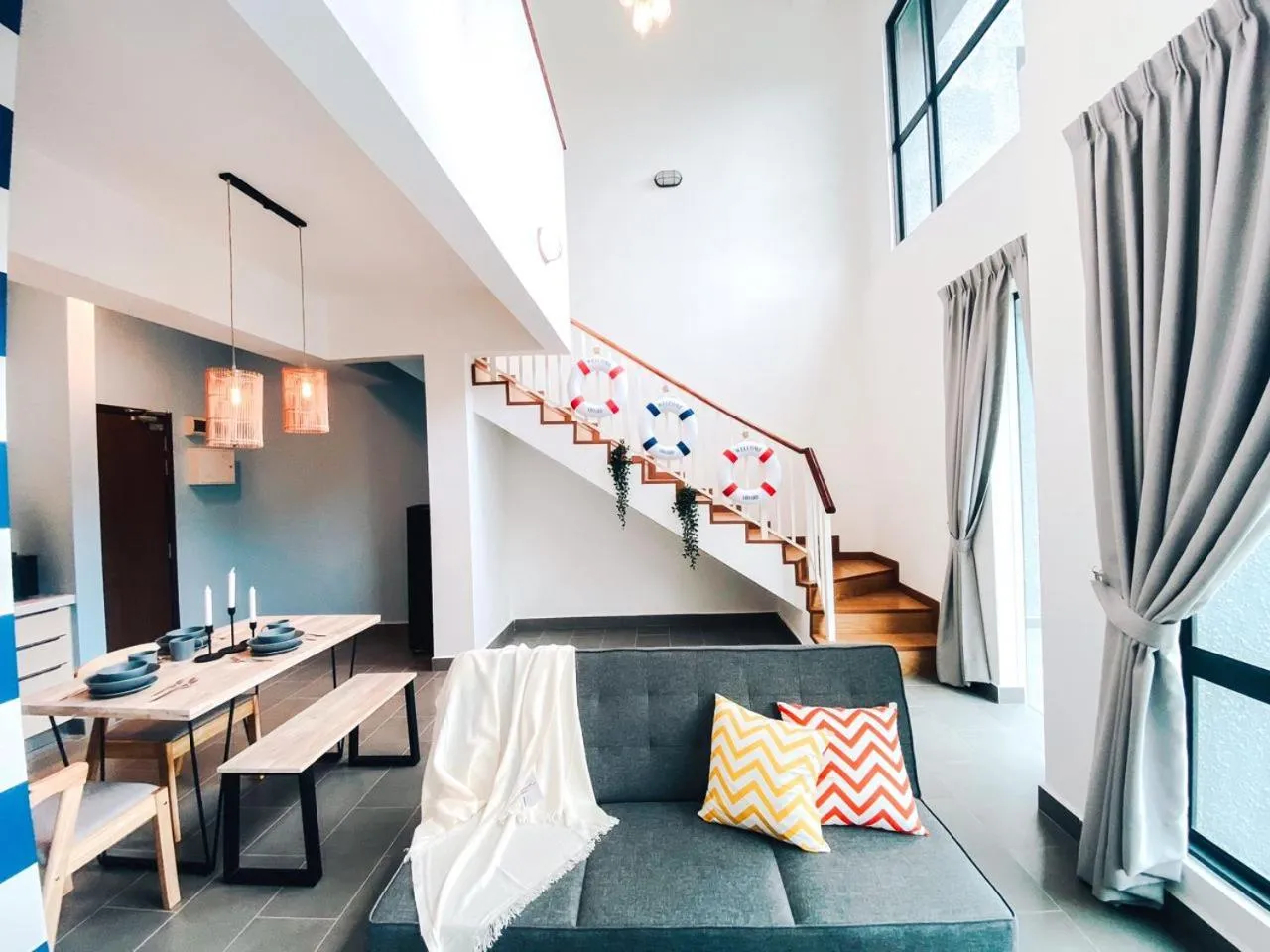 Living room in Kuantan Imperium by Glex