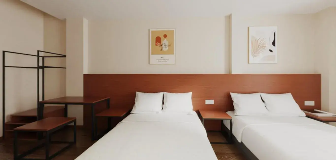 Double Room in VISTA HOTEL Double Room in VISTA HOTEL