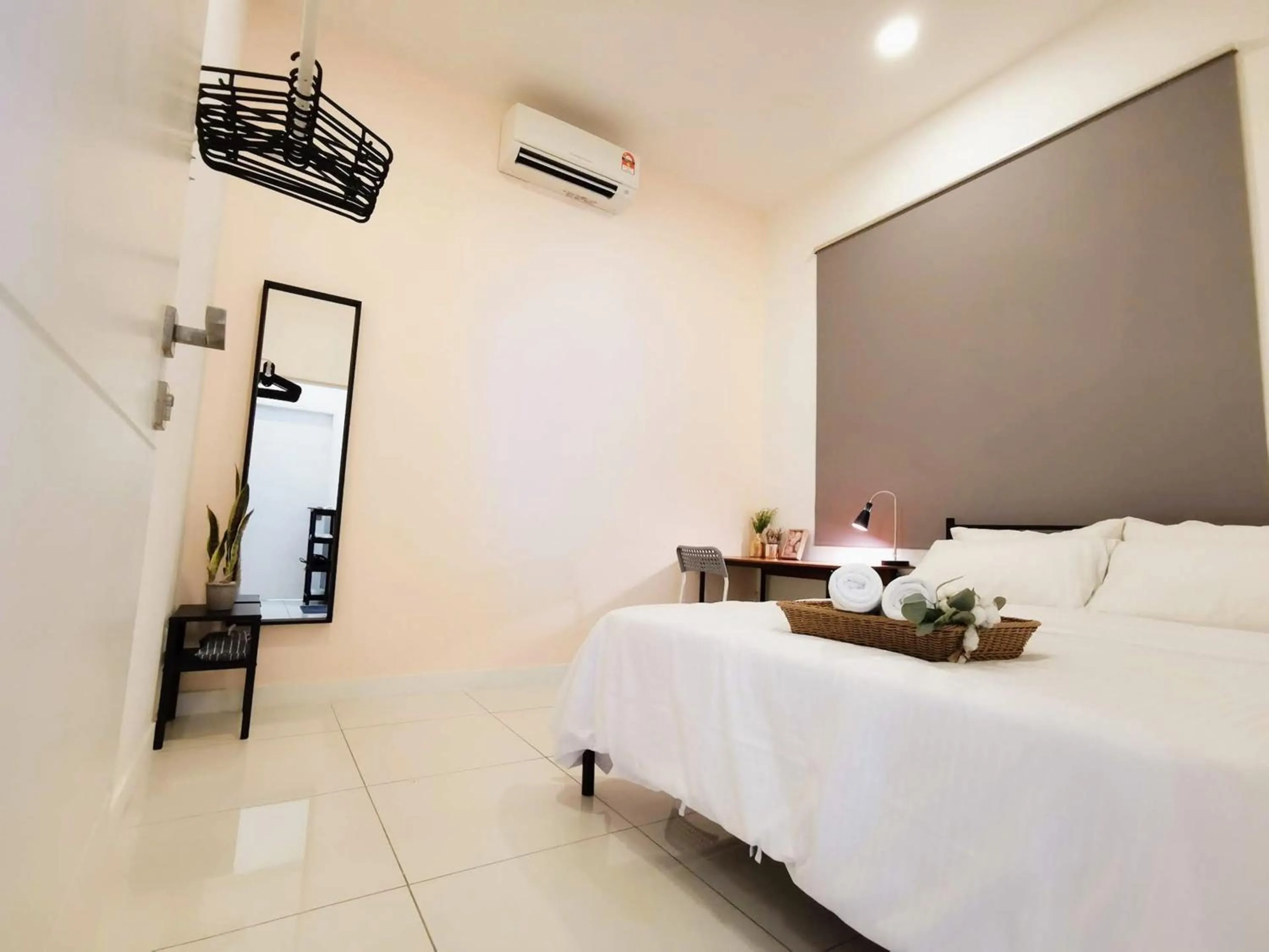 Bedroom, Bed in Skypod Residence Puchong