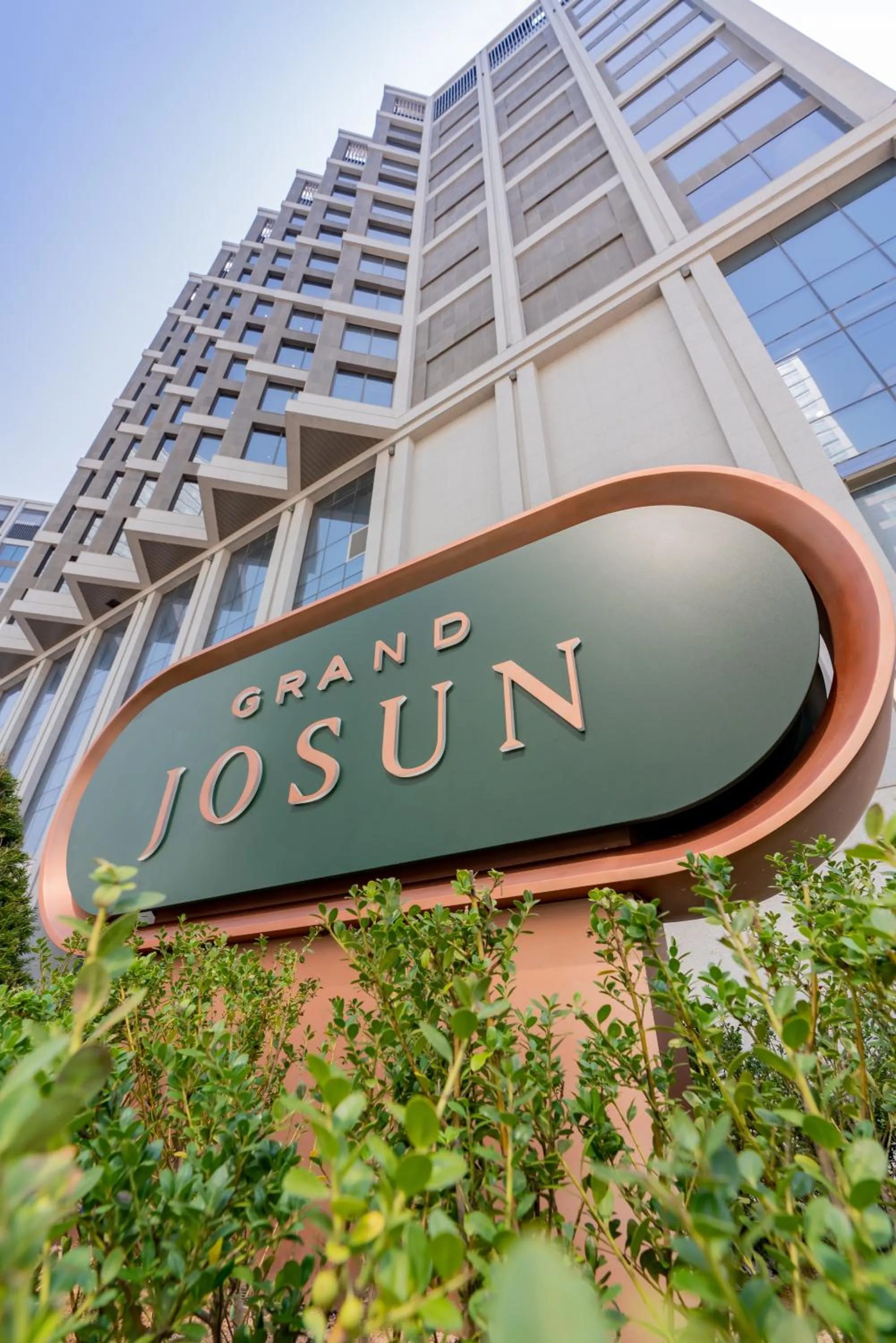 Property building in Grand Josun Busan