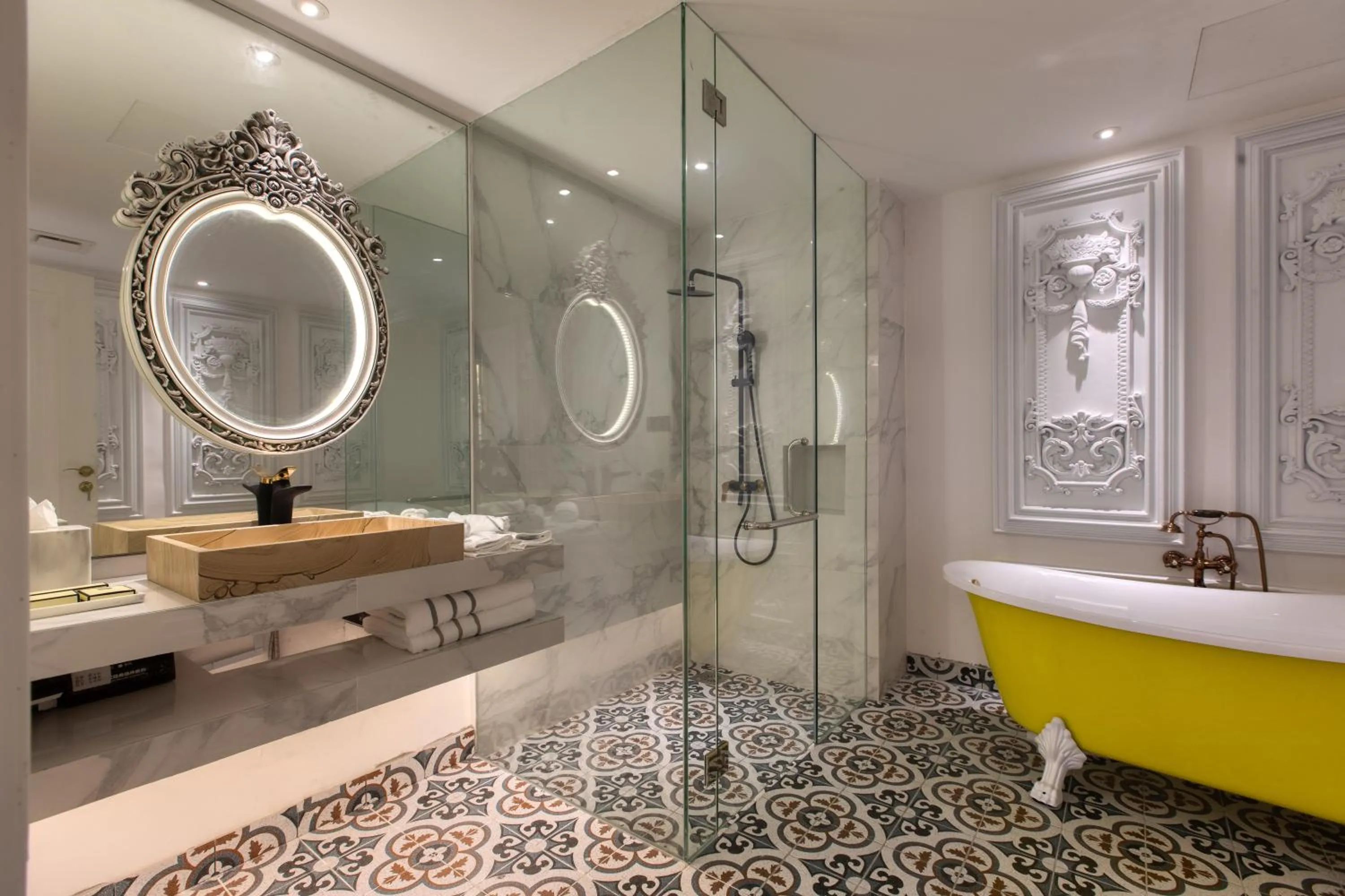 Bathroom in arte by Thomas Chan