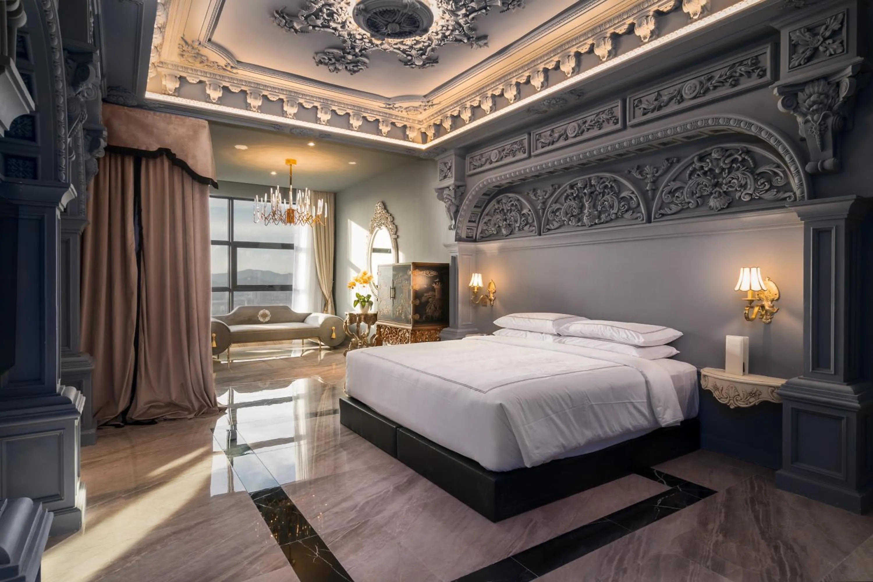 Bedroom, Bed in arte by Thomas Chan