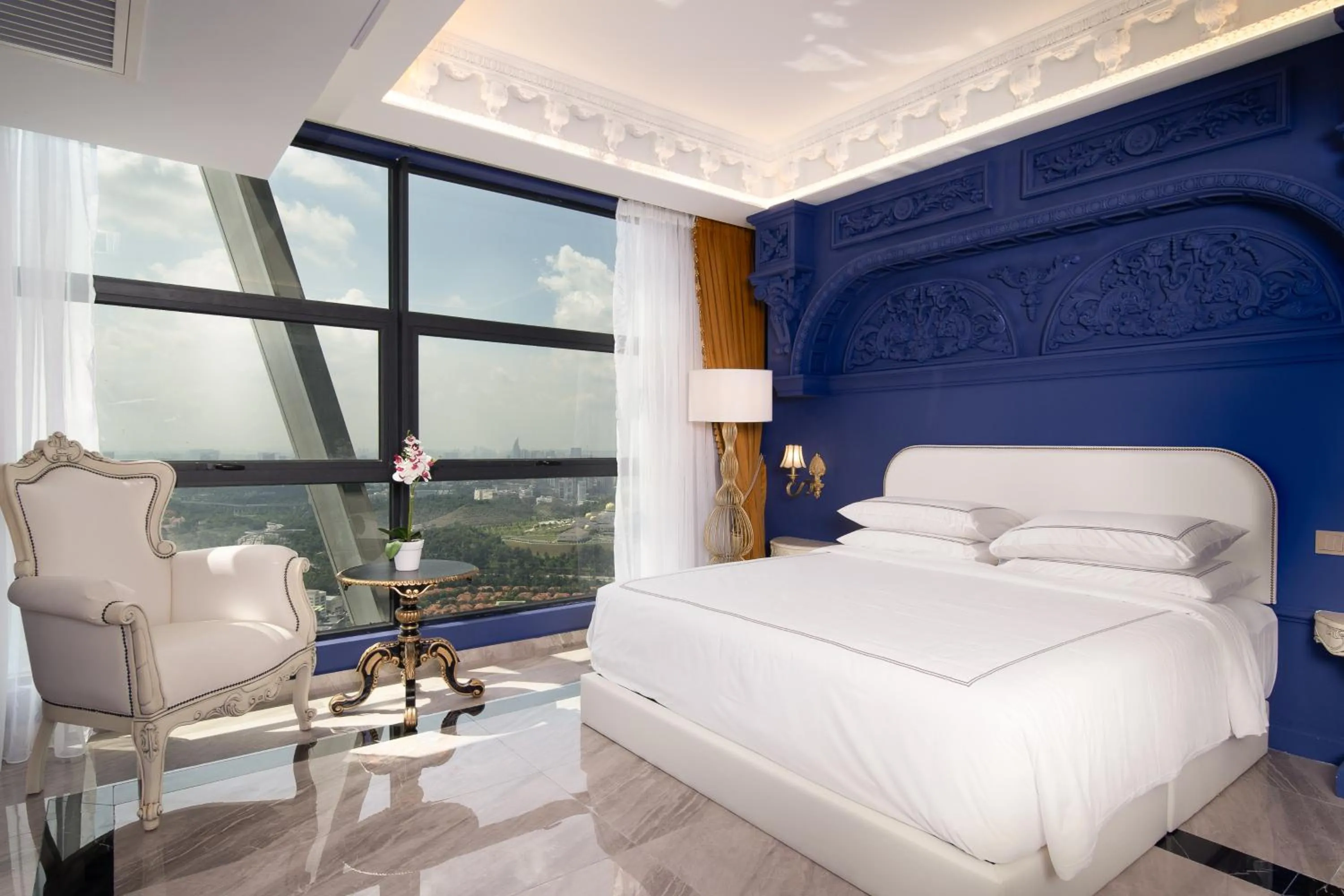 Bed in arte by Thomas Chan