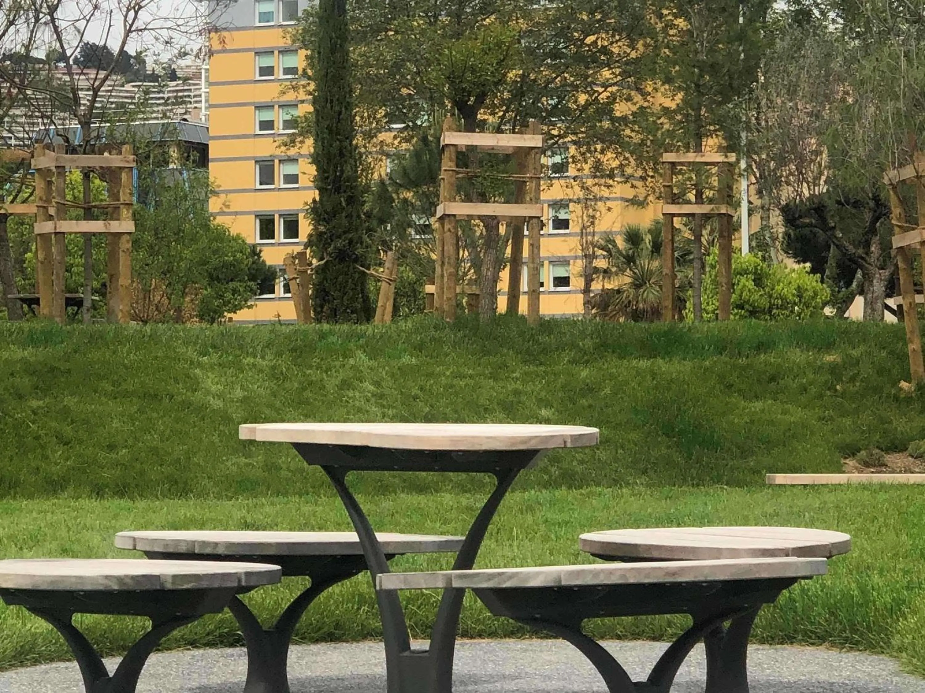 Property building in Hotel Ibis Budget Nice Palais Nikaia