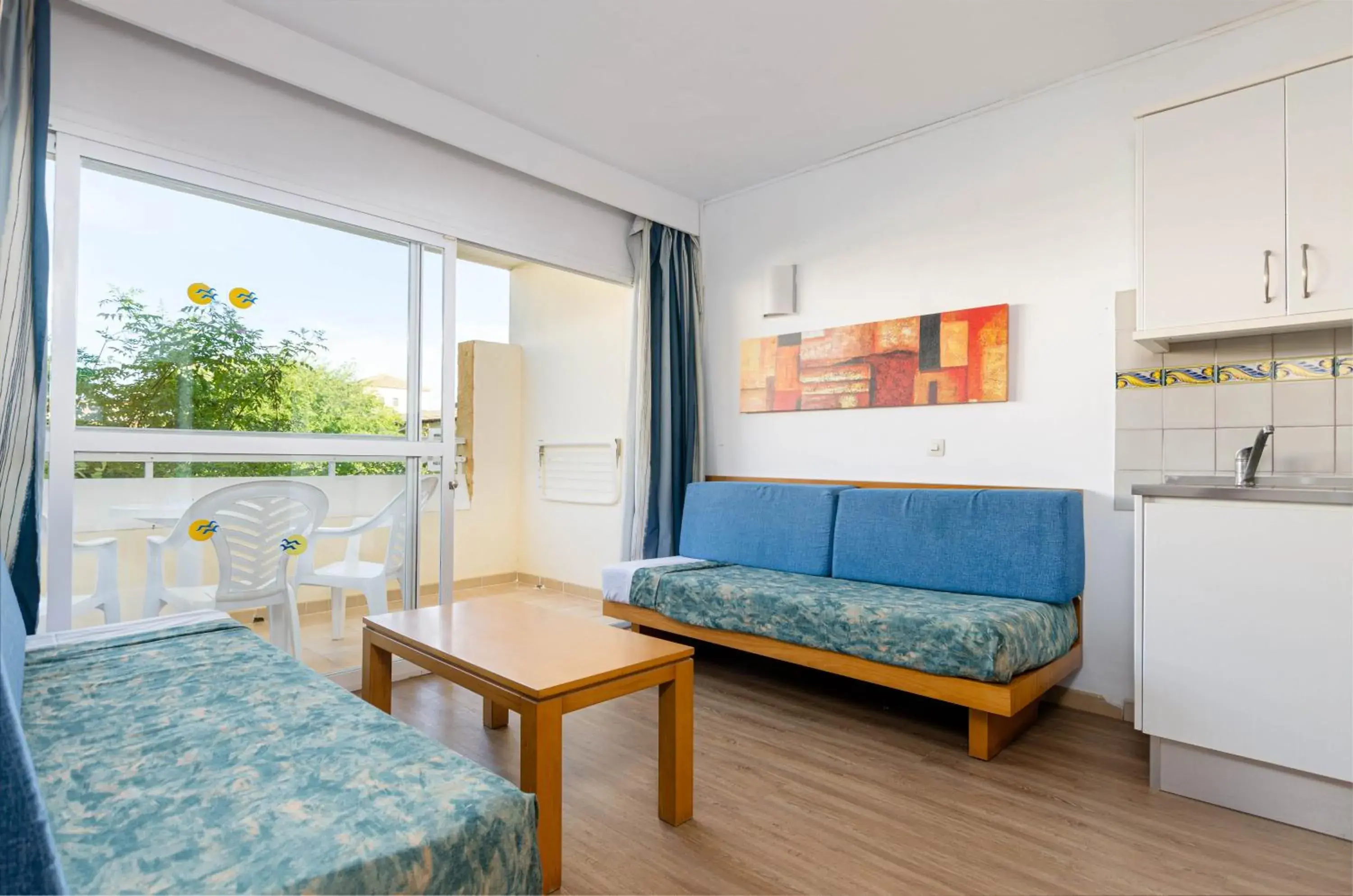 Studio with Balcony in Mariner Club Studio with Balcony in Mariner Club