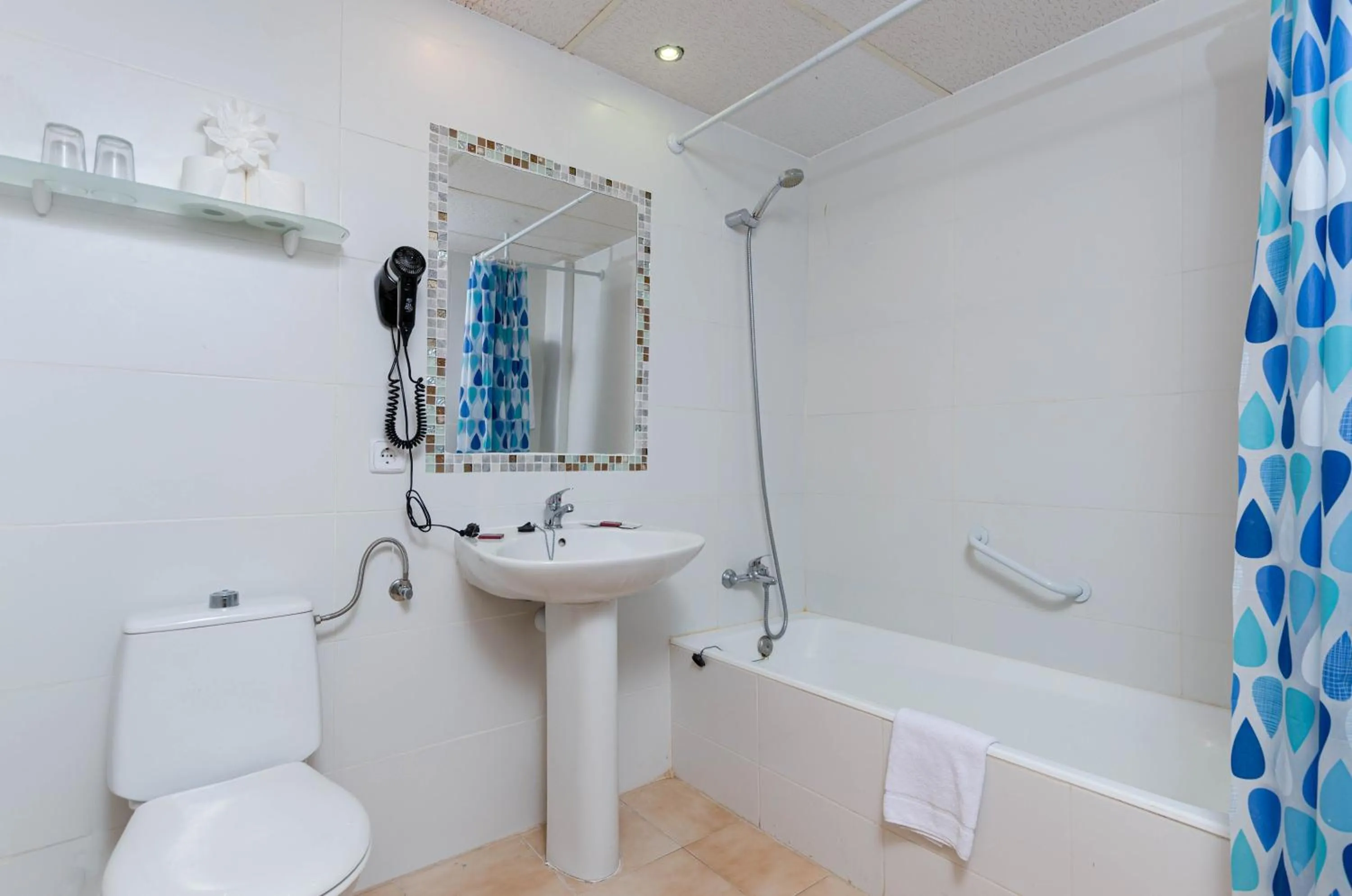 Bathroom in Mariner Club