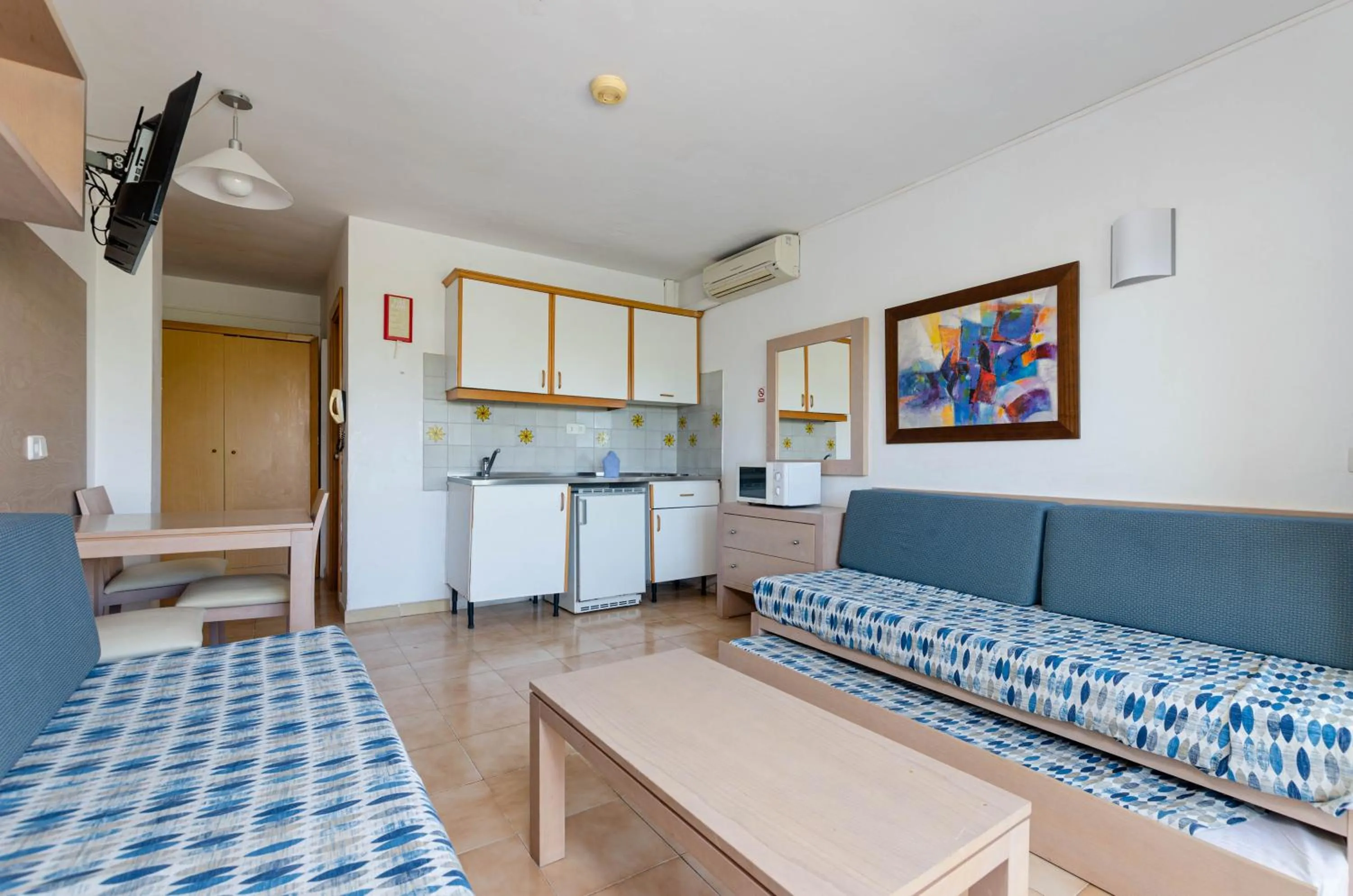 kitchen in Mariner Club