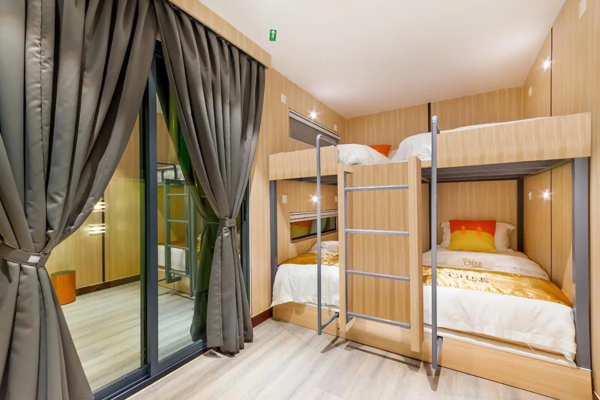 bunk bed, Bed in Villa Chee
