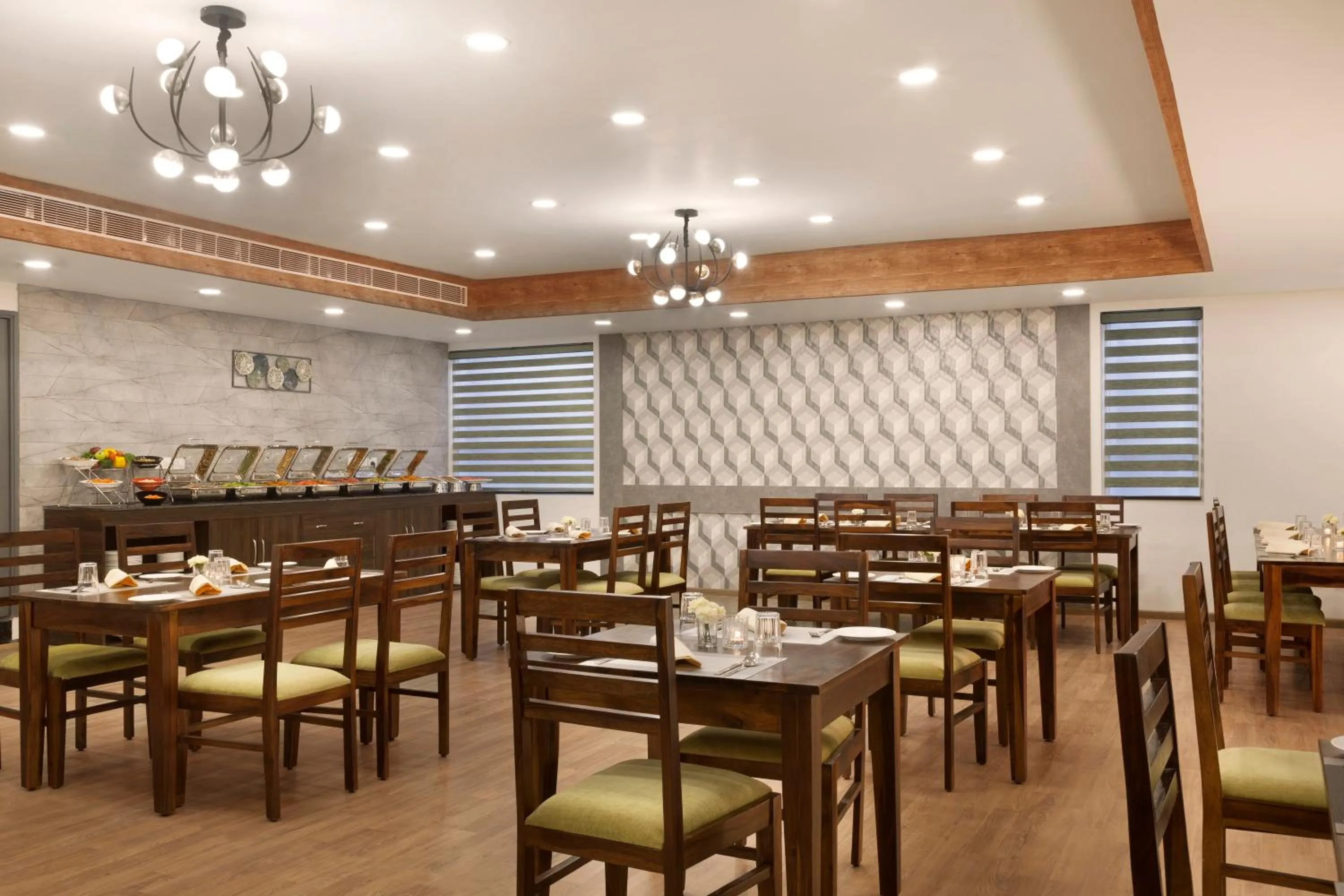Restaurant/places to eat in Click Hotel Jaipur, Raja Park