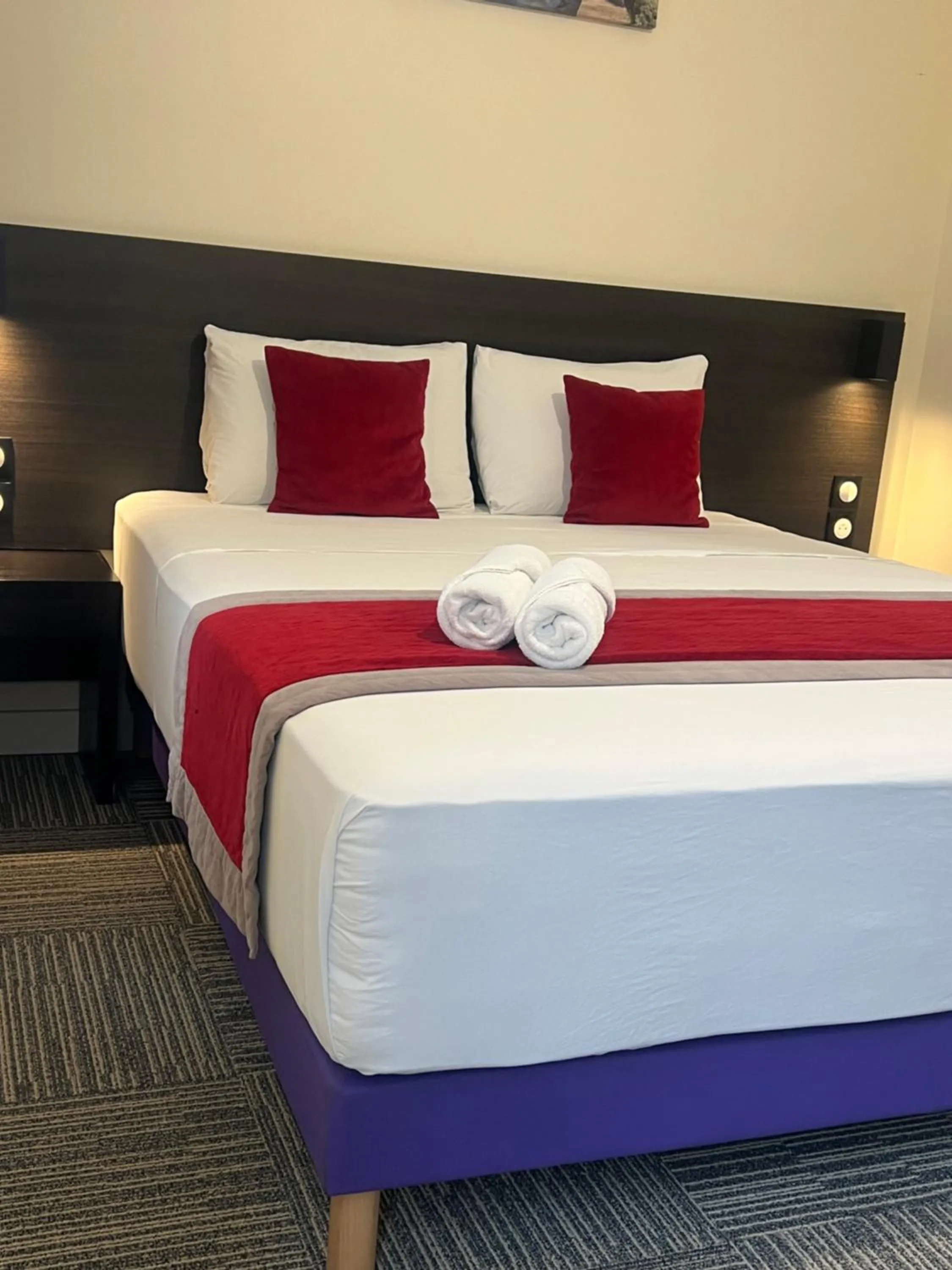 Bedroom, Bed in Evelia Hotels