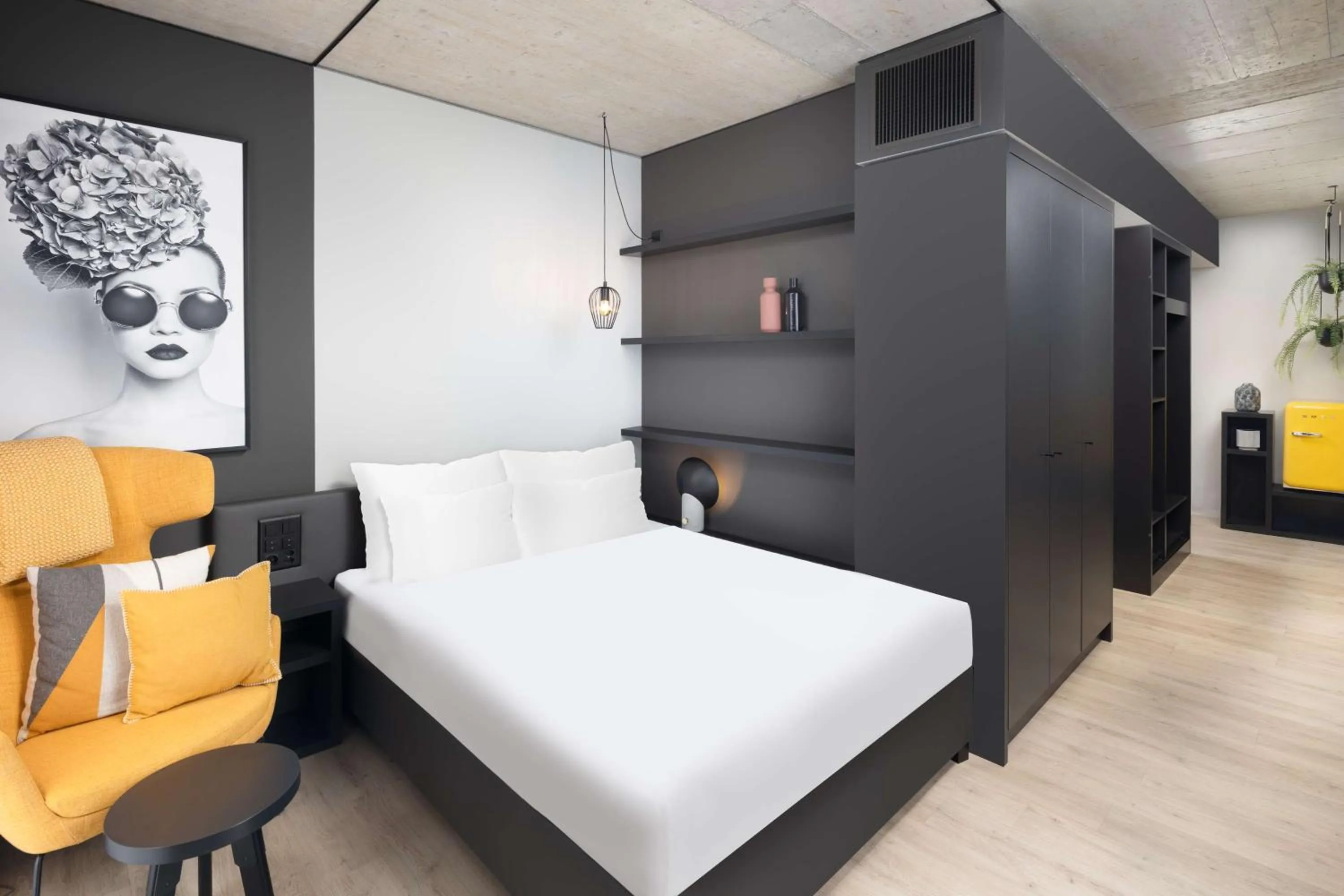 Bedroom, Bed in Radisson Hotel & Suites Zurich