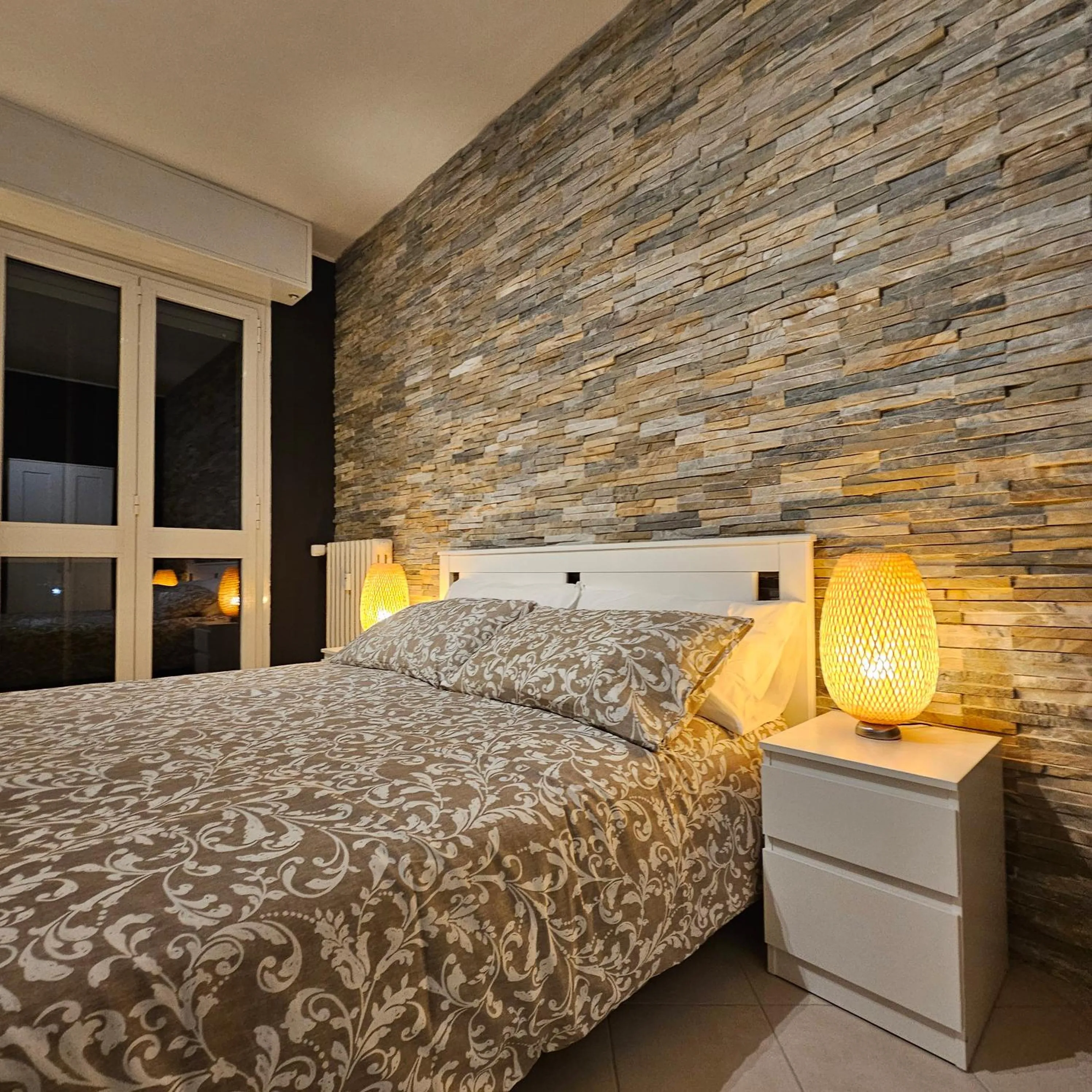 Bed in San Donato Policlinico Rooms