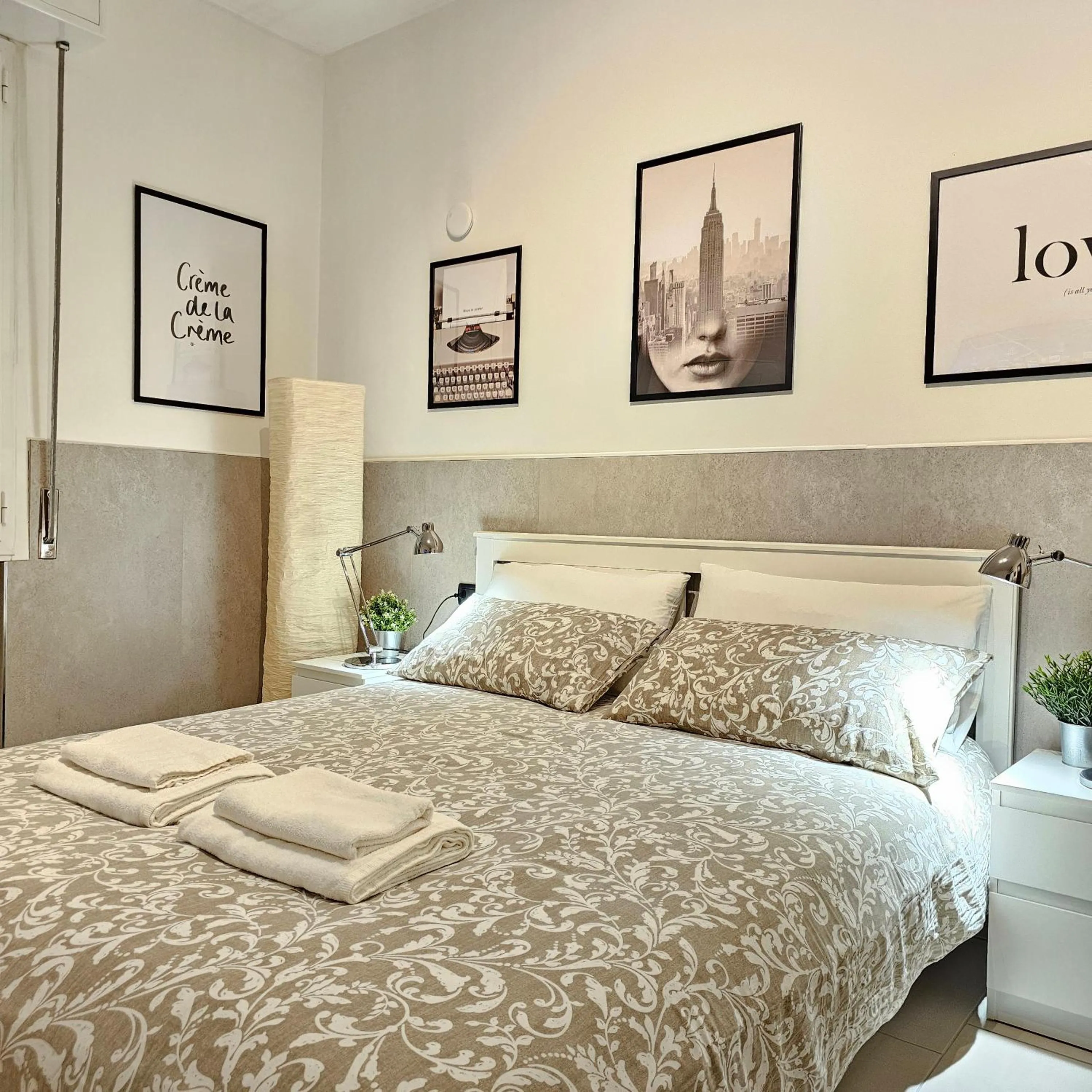 Bed in San Donato Policlinico Rooms