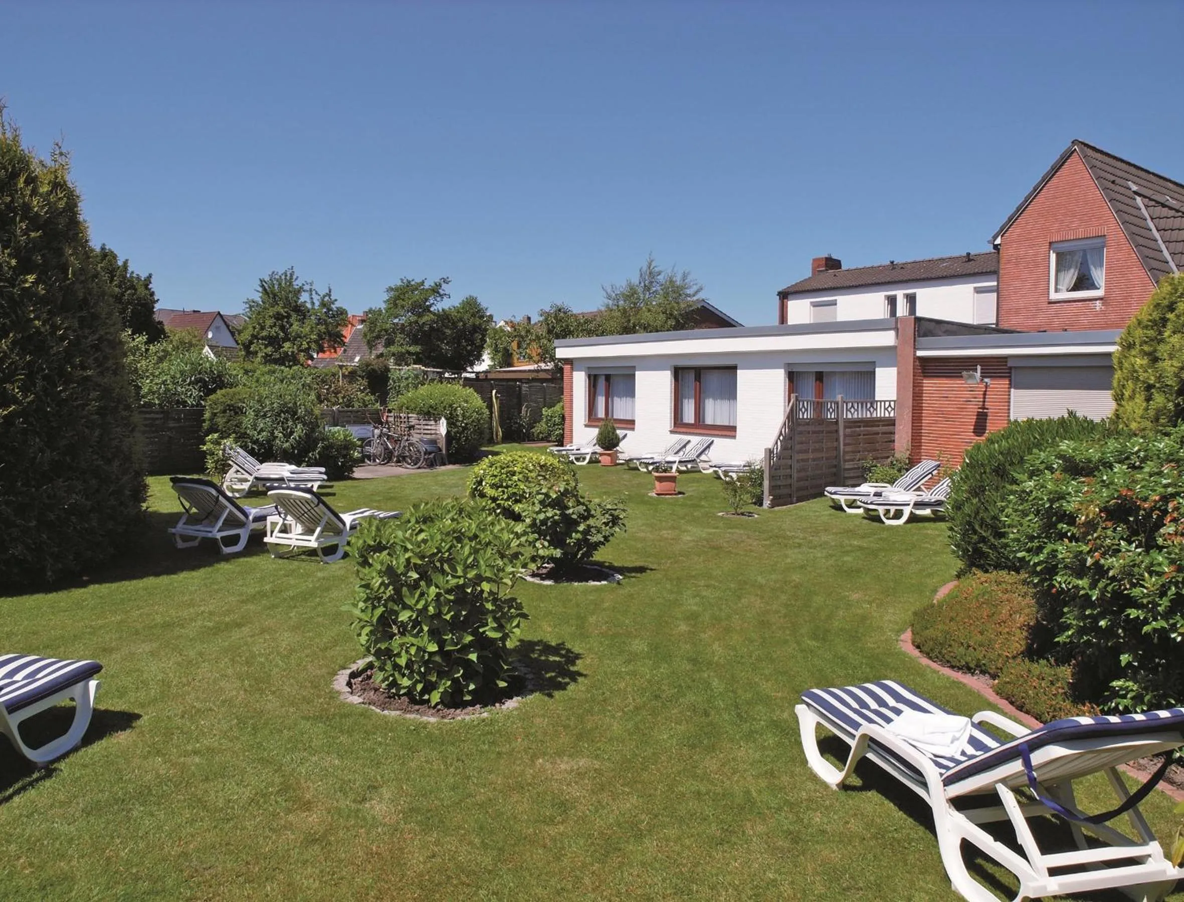 Garden in Haus Thorwarth - Hotel garni