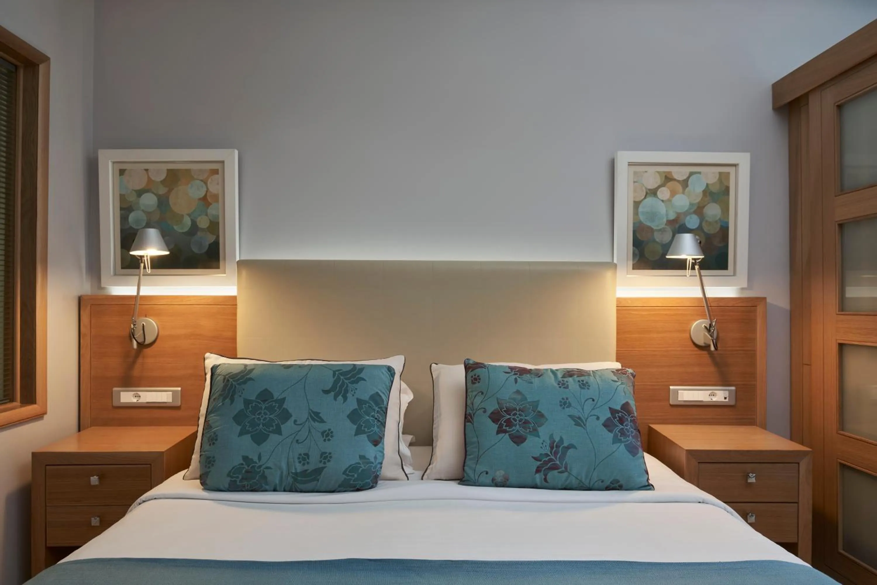 Bedroom, Bed in Atlantica Holiday Village Rhodes