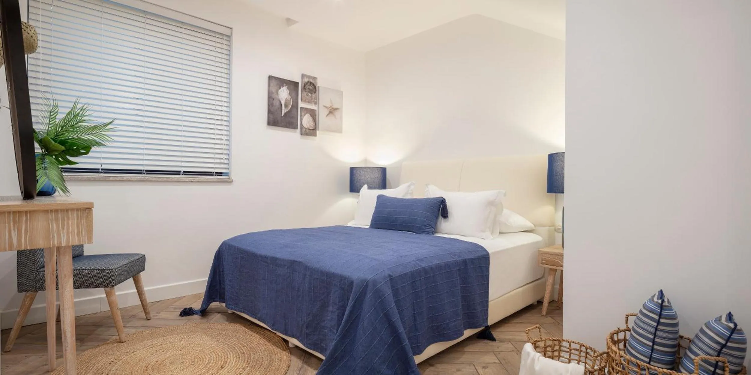 Bedroom, Bed in Ada Dreams City