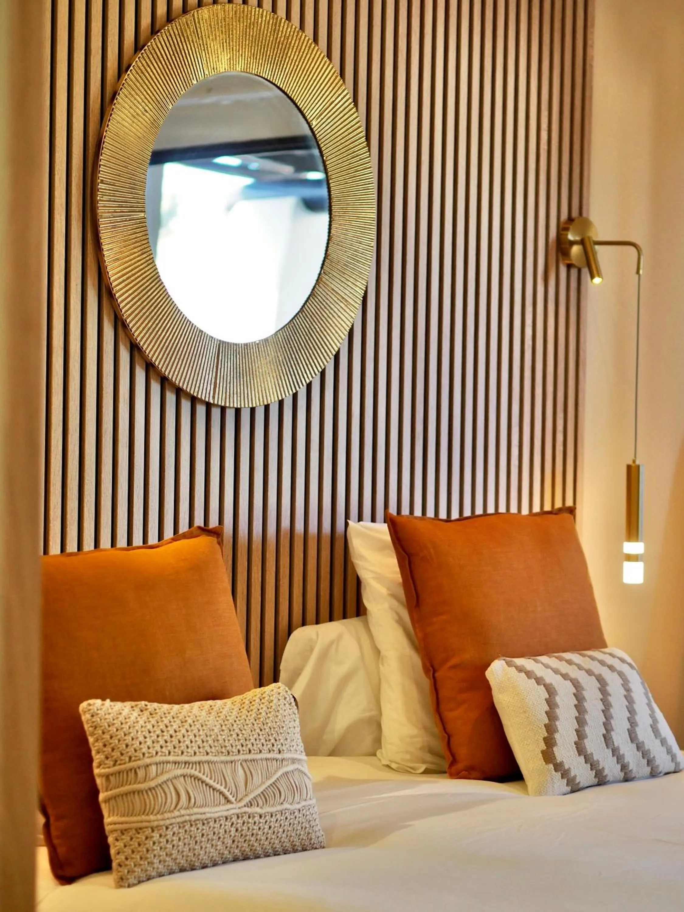 Bed in Le Jas de Joucas Hôtel-Restaurant