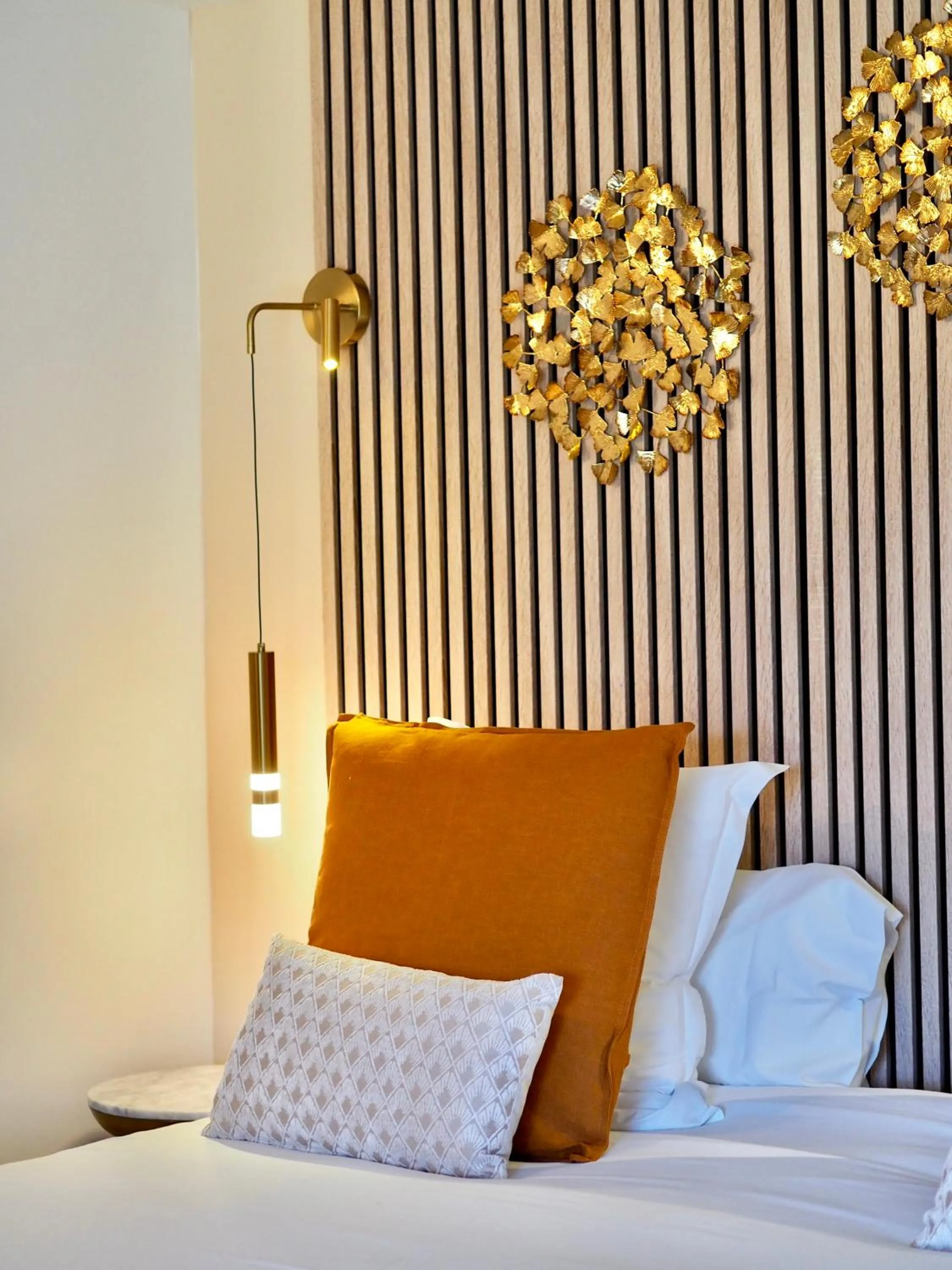 Bed in Le Jas de Joucas Hôtel-Restaurant