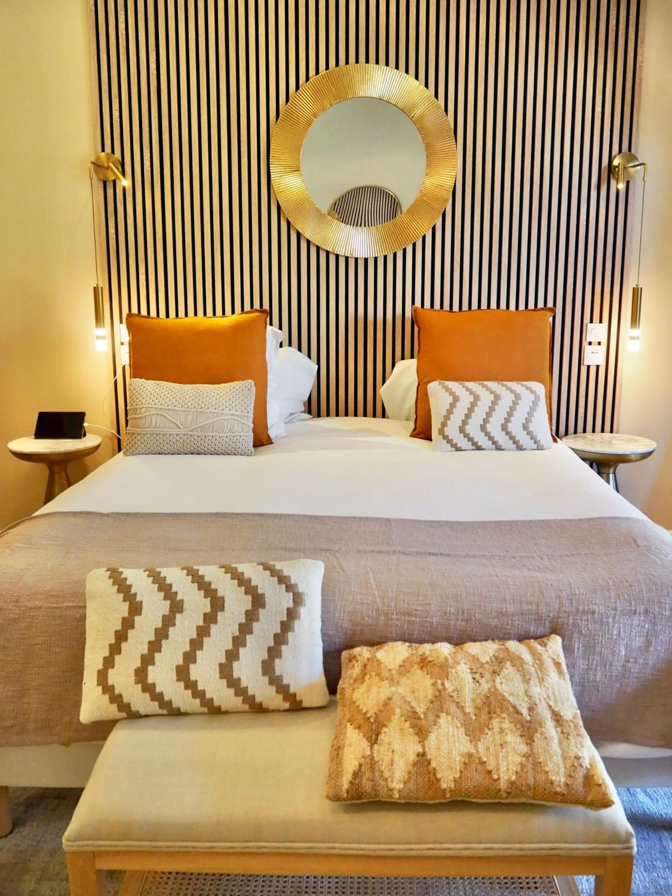 Bed in Le Jas de Joucas Hôtel-Restaurant