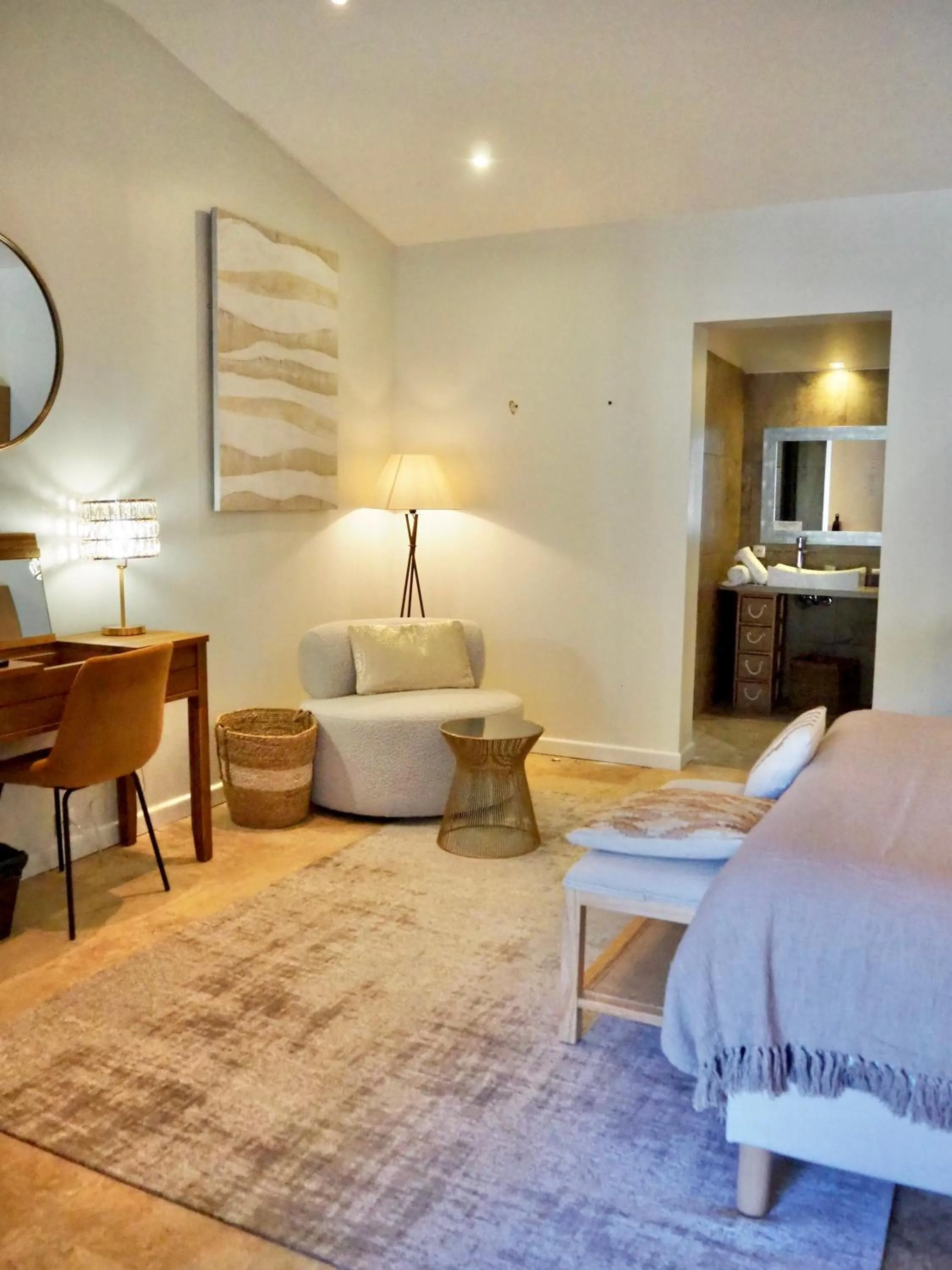 Bed in Le Jas de Joucas Hôtel-Restaurant