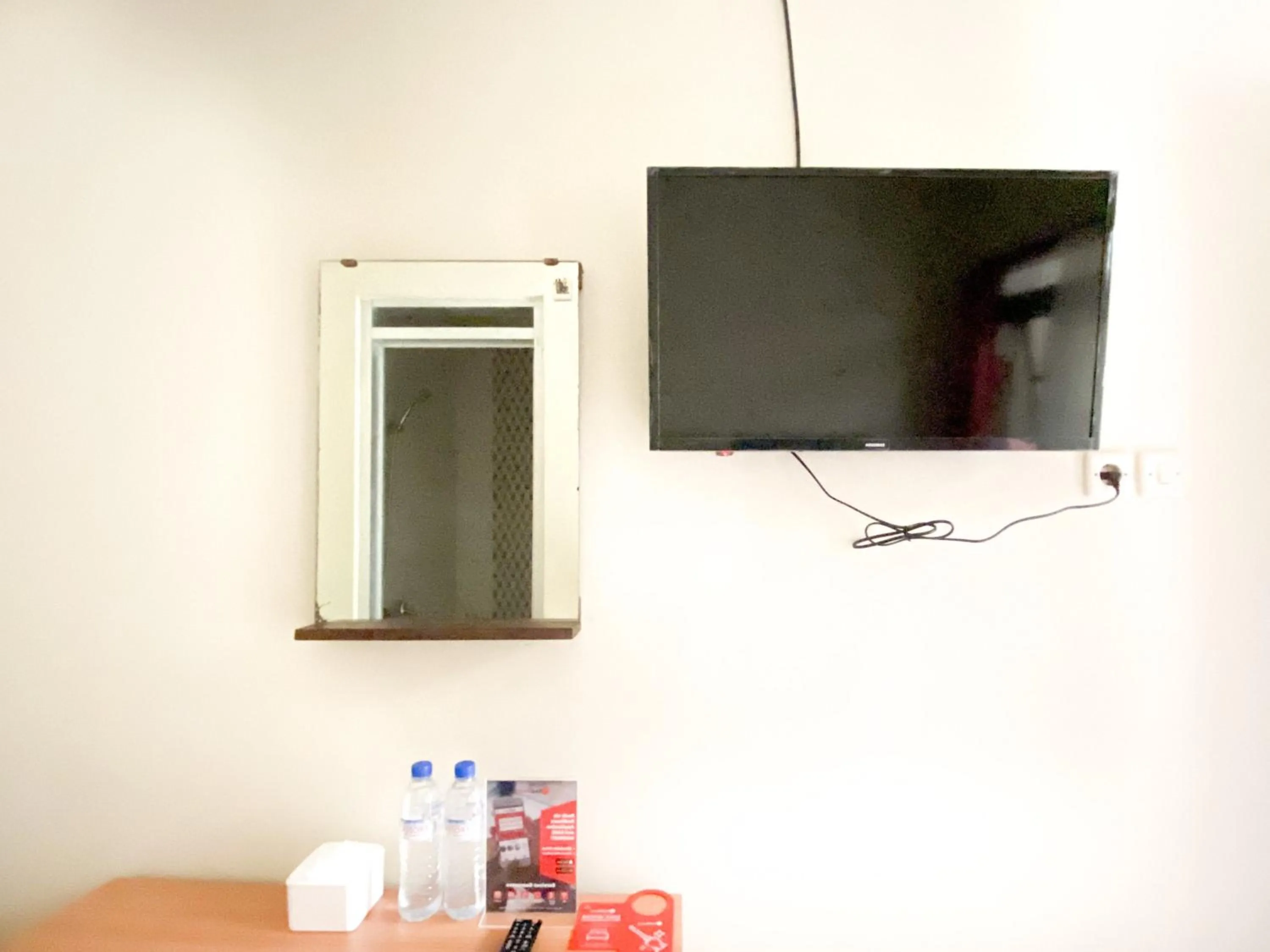 RedDoorz At Simpang Borobudur