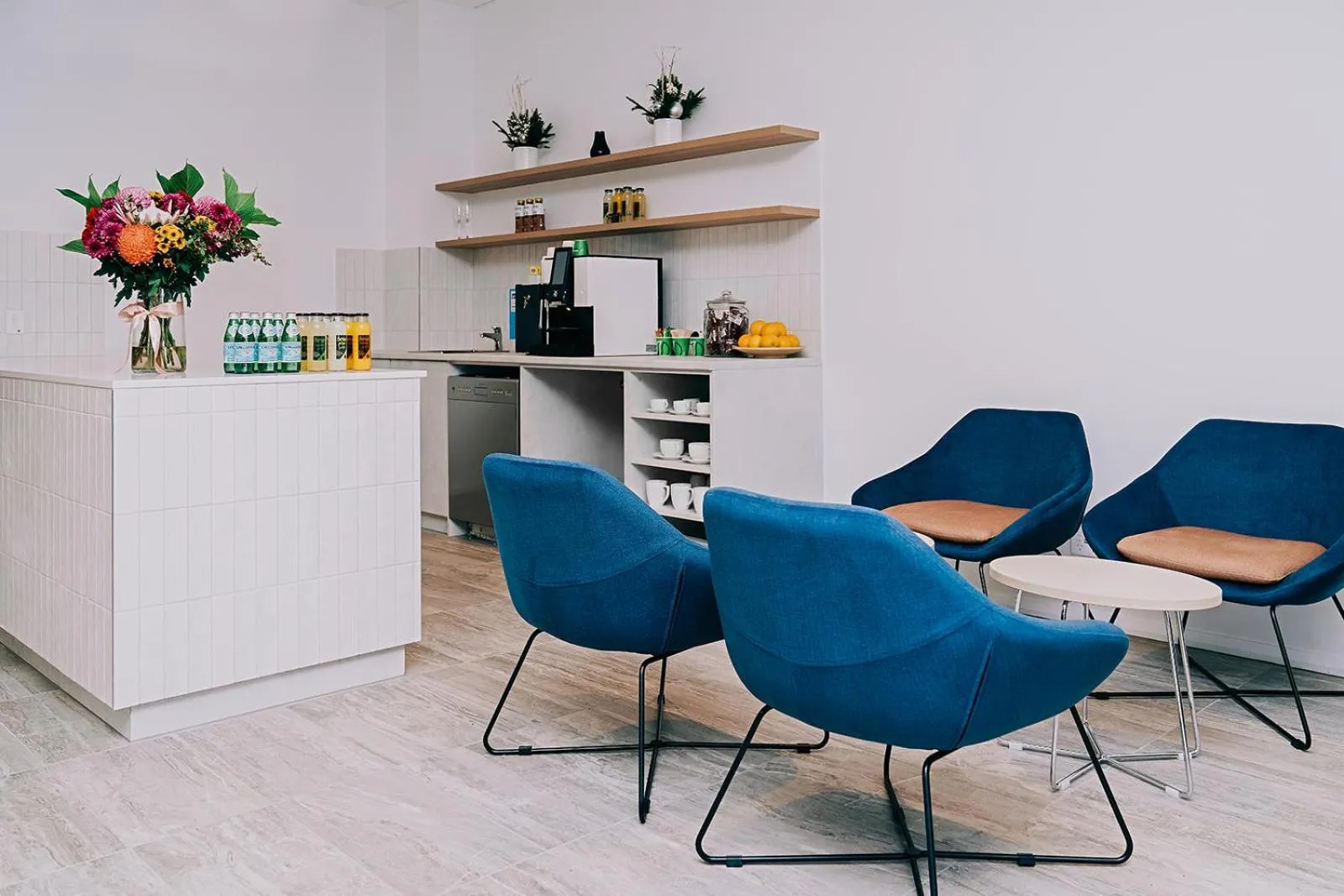 Lounge or bar in Toms Court Hotel