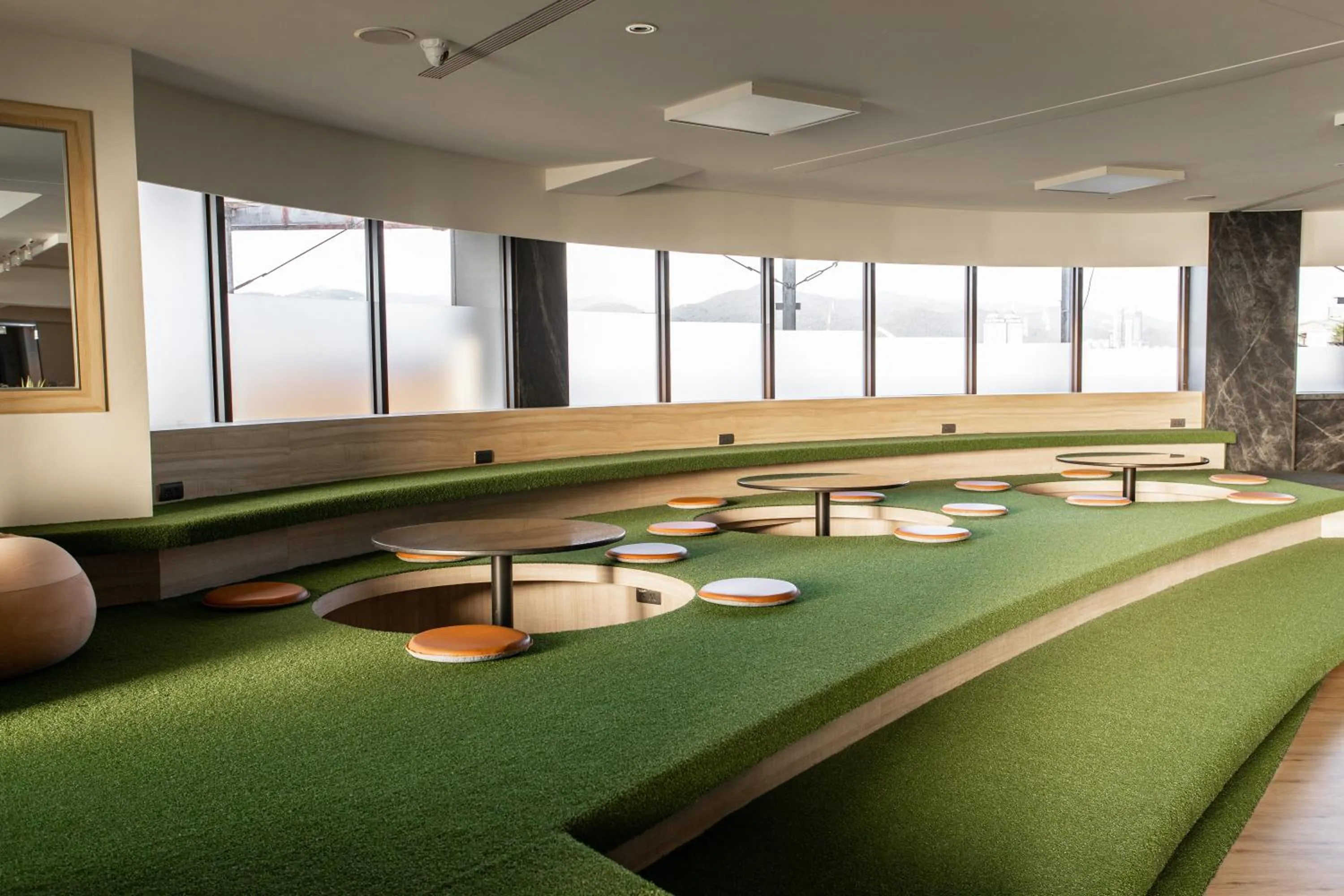 Communal lounge/ TV room in Hub Hotel - Songshan Airport Branch