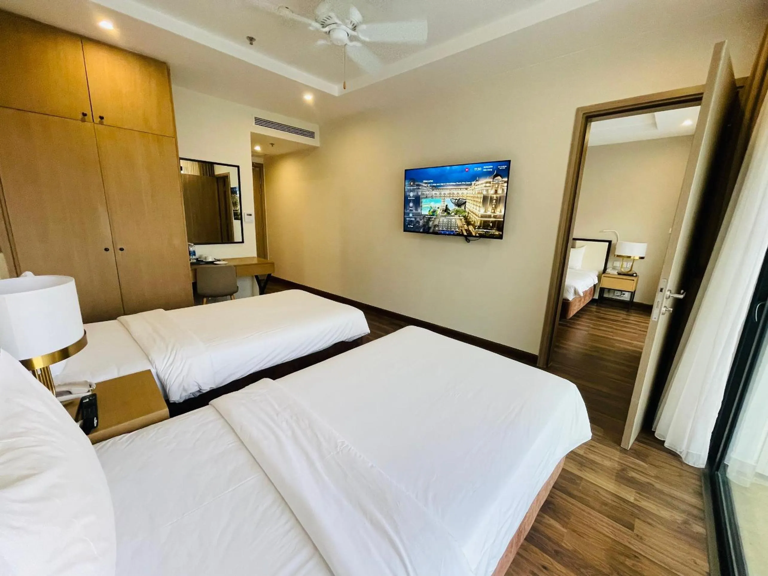 Bedroom, Bed in Vinholidays Fiesta Phu Quoc